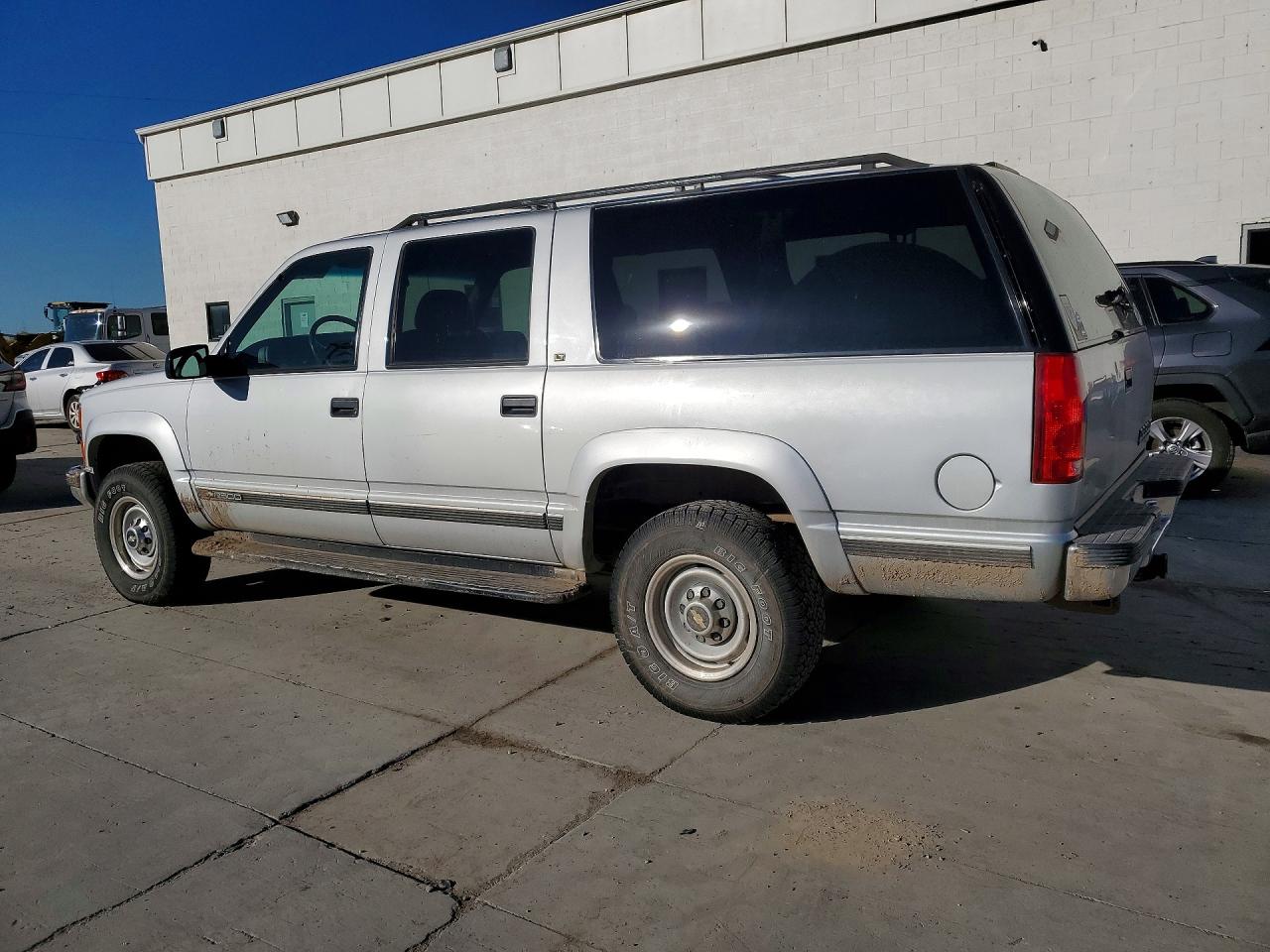 1995 Chevrolet Suburban K2500 Gray vin: 1GNGK26N2SJ337734