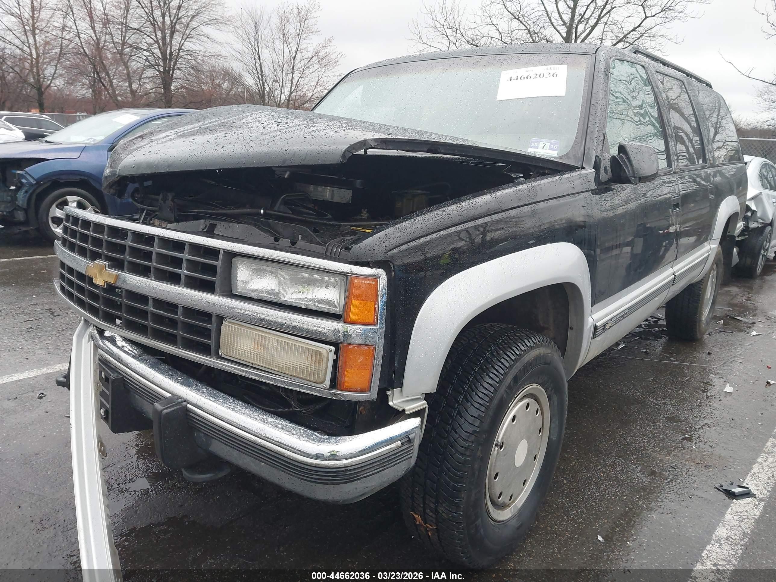 1992 Chevrolet Suburban K2500 Black vin: 1GNGK26N4NJ343314