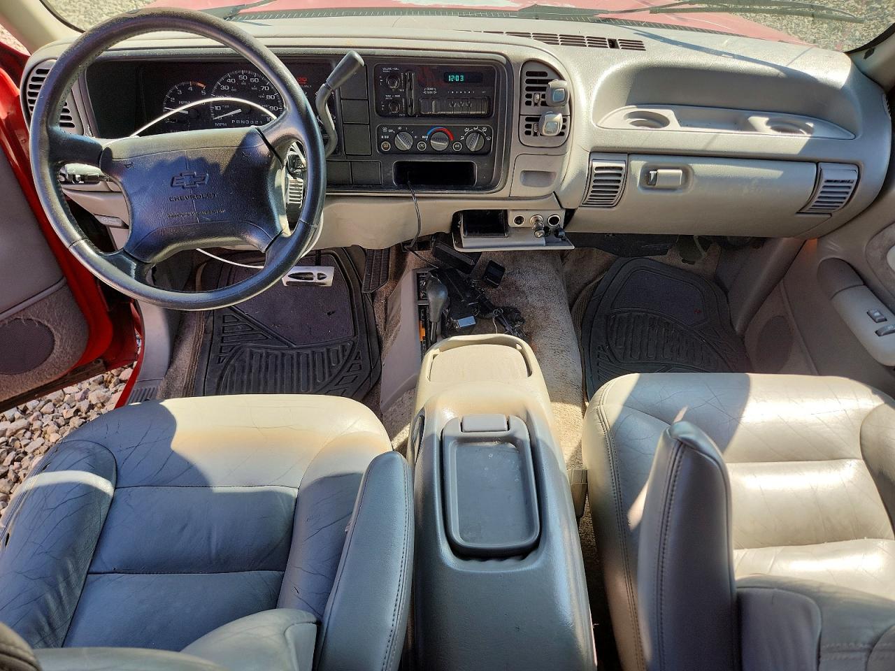 1995 Chevrolet Suburban K2500 Red vin: 1GNGK26N7SJ307435