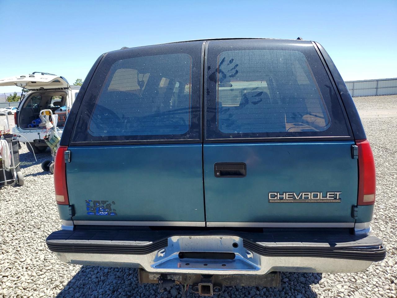 1993 Chevrolet Suburban K2500 Зеленый vin: 1GNGK26N8PJ336367