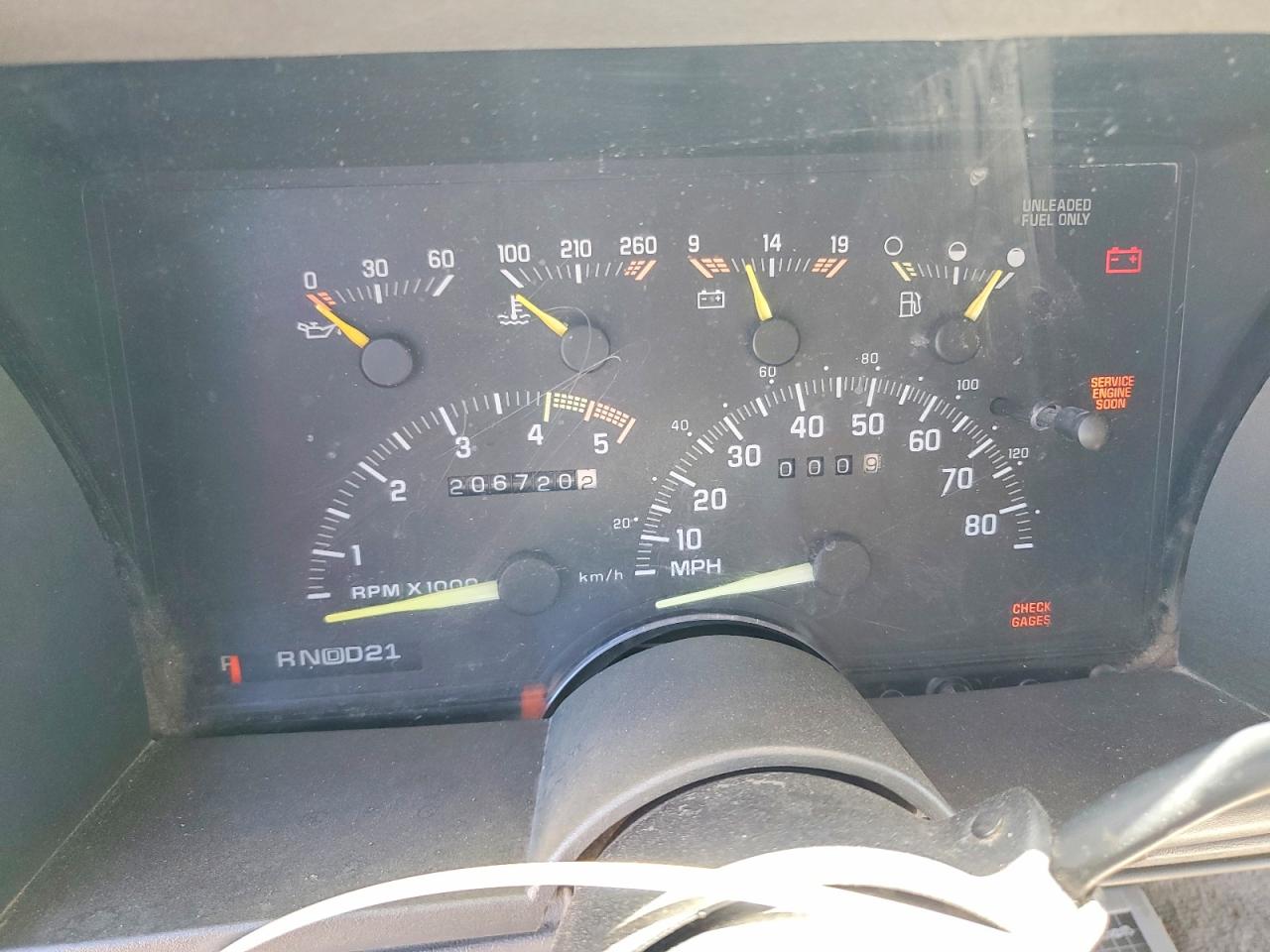 1993 Chevrolet Suburban K2500 Зеленый vin: 1GNGK26N8PJ336367