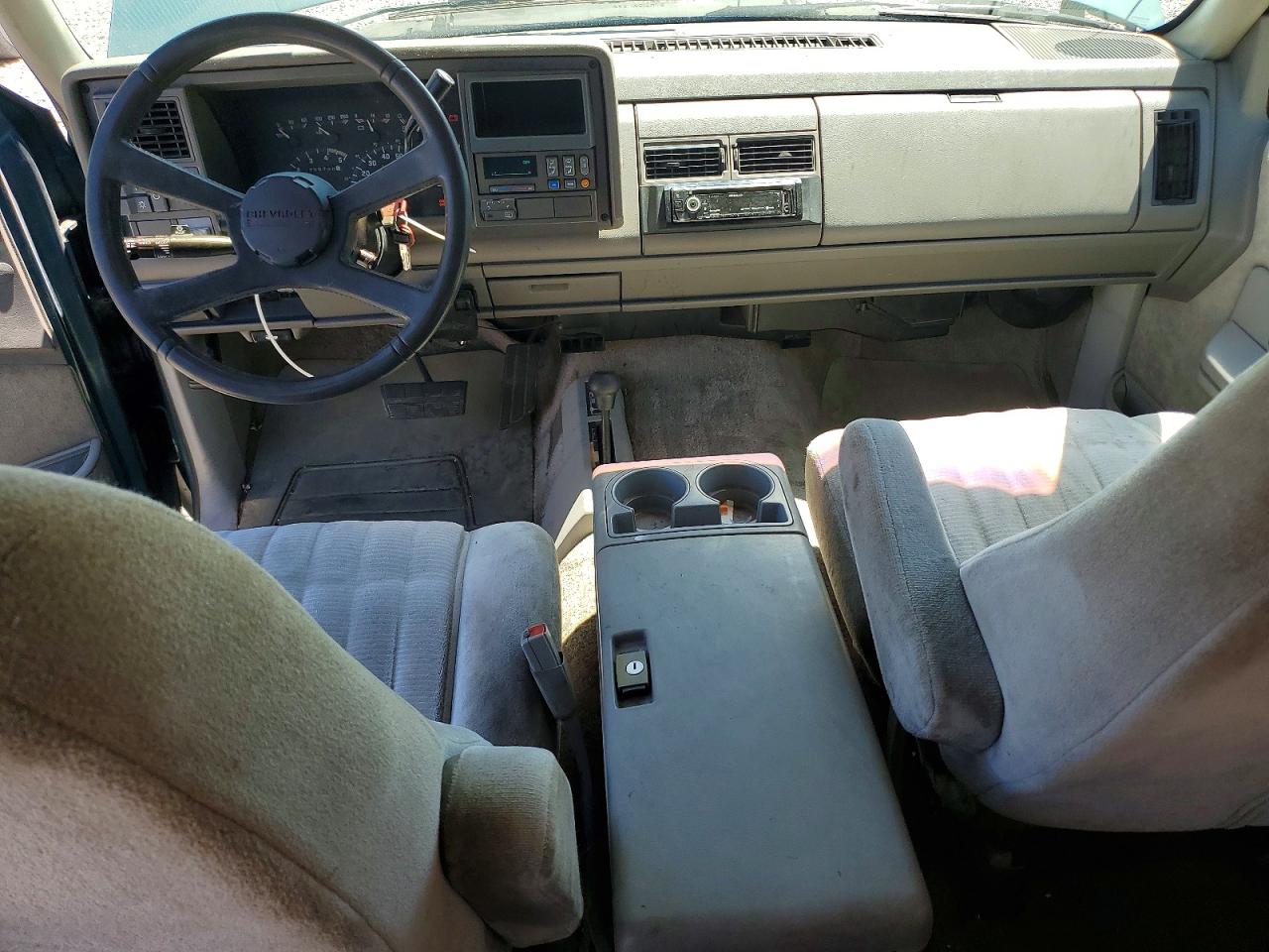 1993 Chevrolet Suburban K2500 Зеленый vin: 1GNGK26N8PJ336367