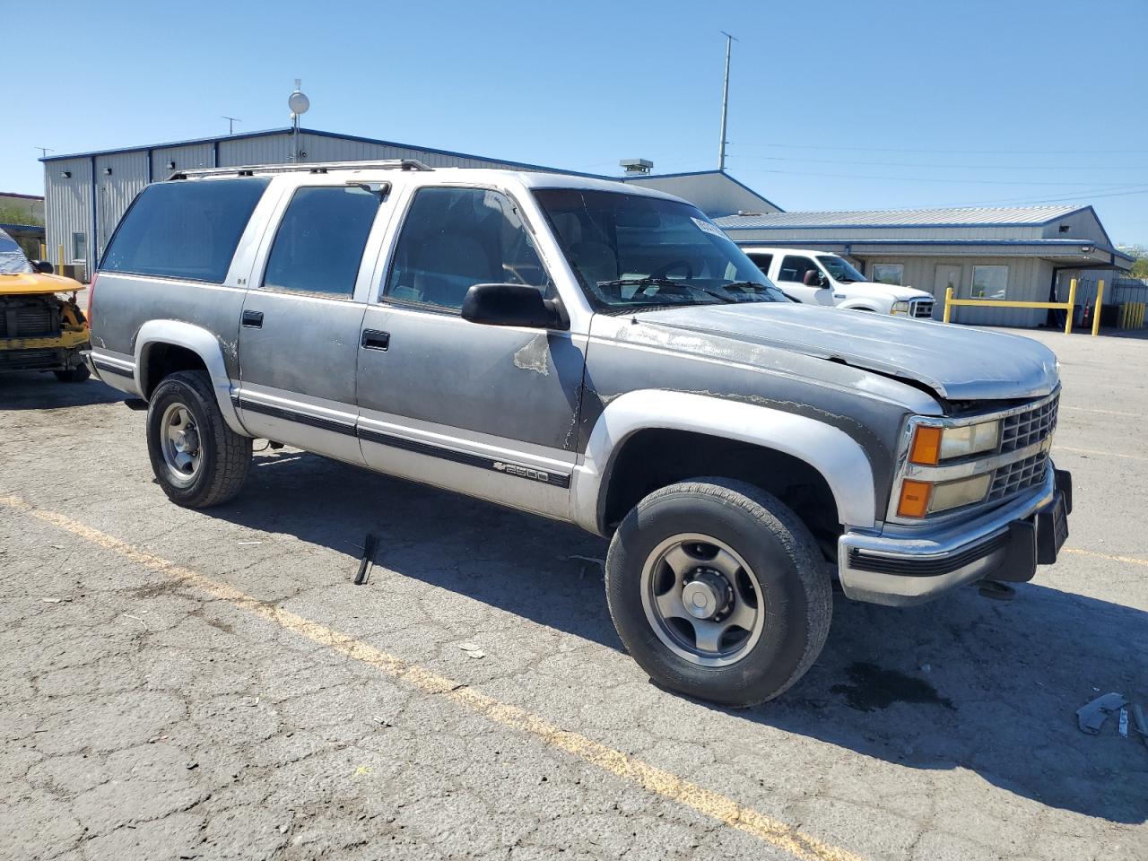 1993 Chevrolet Suburban K2500 Gray vin: 1GNGK26NXPJ409433