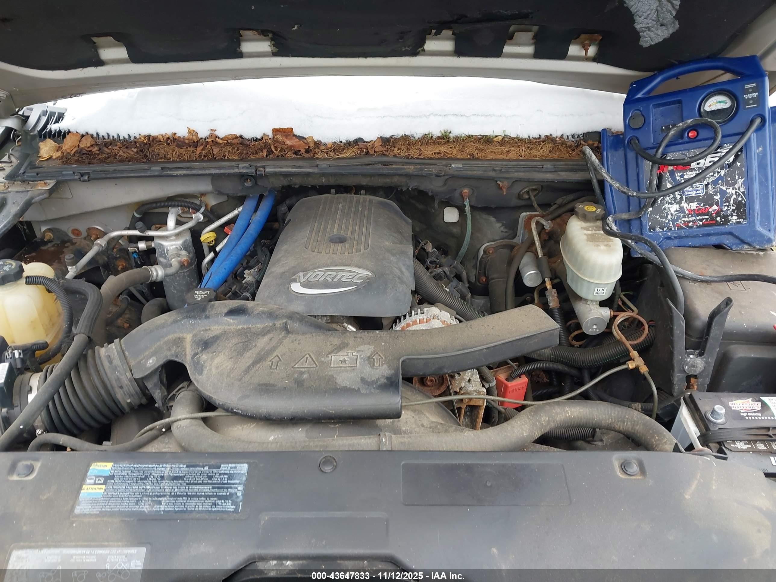 2005 Chevrolet Suburban 2500 Lt Серебряный vin: 1GNGK26UX5R124706