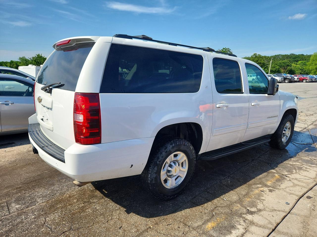 2009 Chevrolet Suburban K2500 Lt White vin: 1GNGK56K19R265637