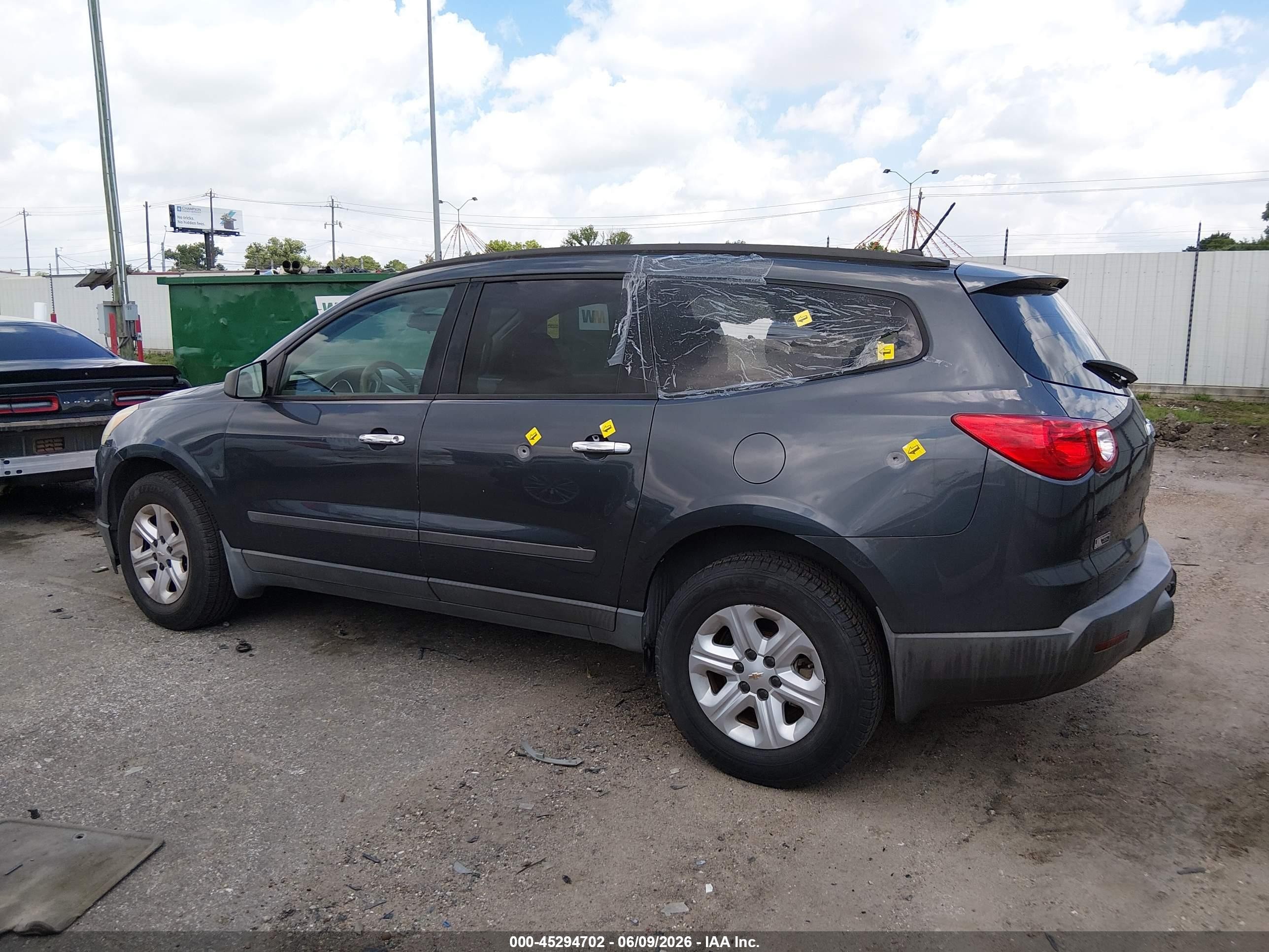 2011 Chevrolet Traverse Ls Gray vin: 1GNKREED1BJ273766