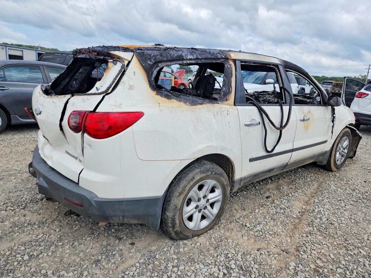2011 Chevrolet Traverse Ls Burn vin: 1GNKREED2BJ413601