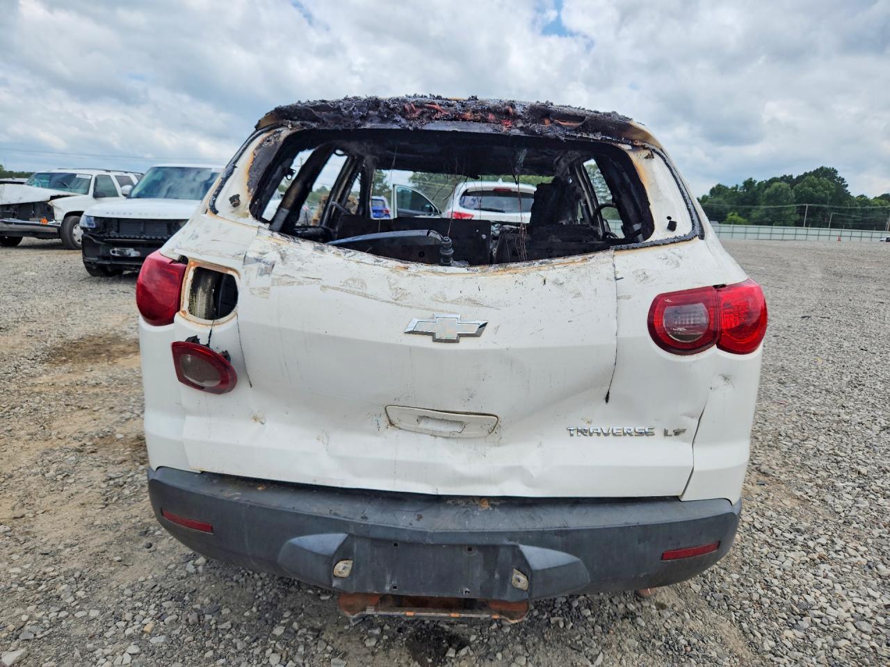 2011 Chevrolet Traverse Ls Burn vin: 1GNKREED2BJ413601