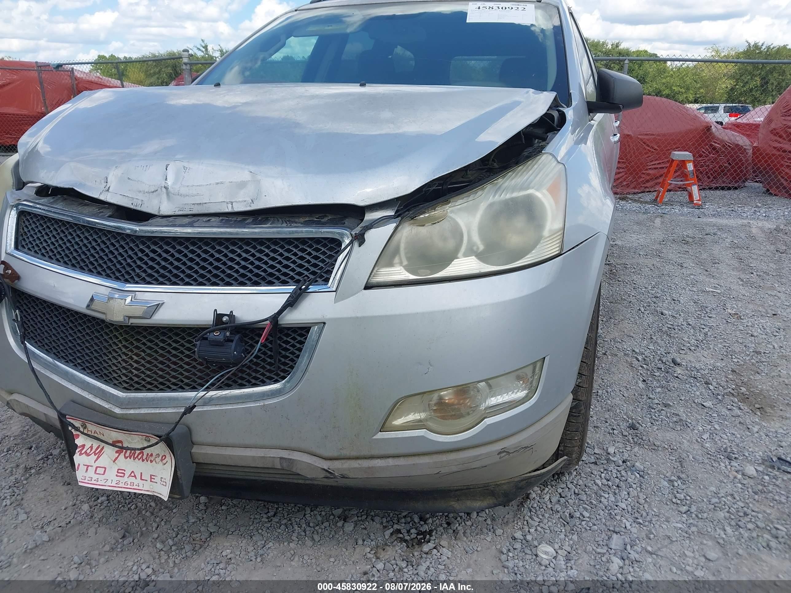 2011 Chevrolet Traverse Ls Silver vin: 1GNKREED3BJ130320