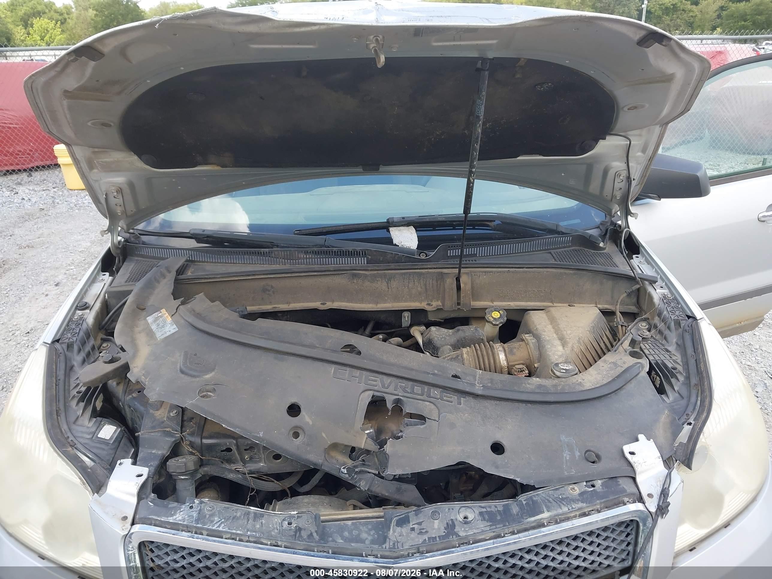2011 Chevrolet Traverse Ls Silver vin: 1GNKREED3BJ130320
