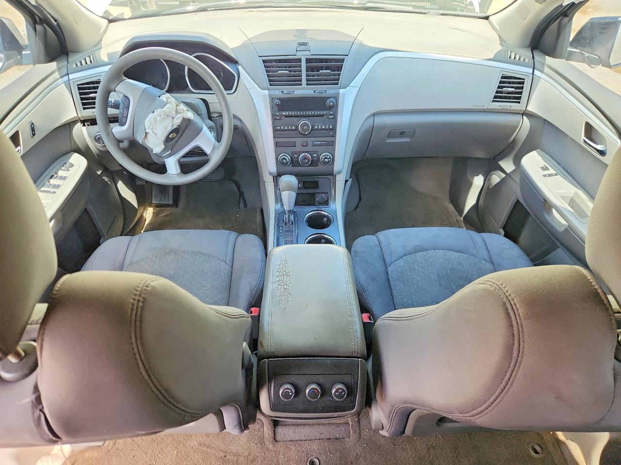 2012 Chevrolet Traverse Ls White vin: 1GNKREED5CJ407938