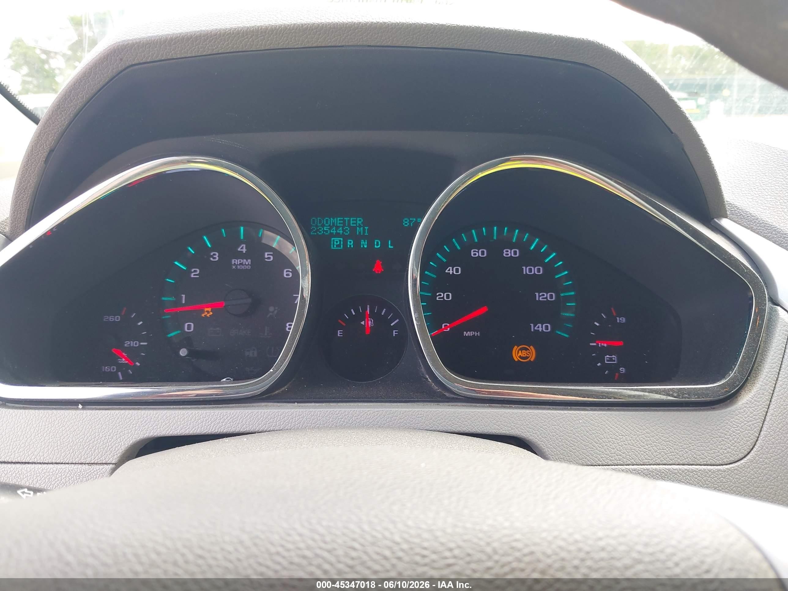 2011 Chevrolet Traverse Ls White vin: 1GNKREED8BJ199231
