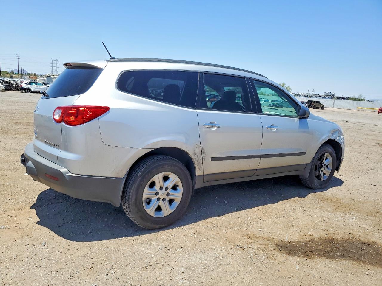 2012 Chevrolet Traverse Ls Silver vin: 1GNKREED8CJ129763