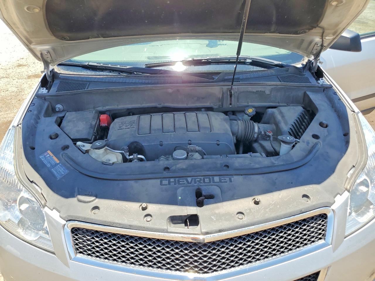 2012 Chevrolet Traverse Ls Silver vin: 1GNKREED8CJ129763
