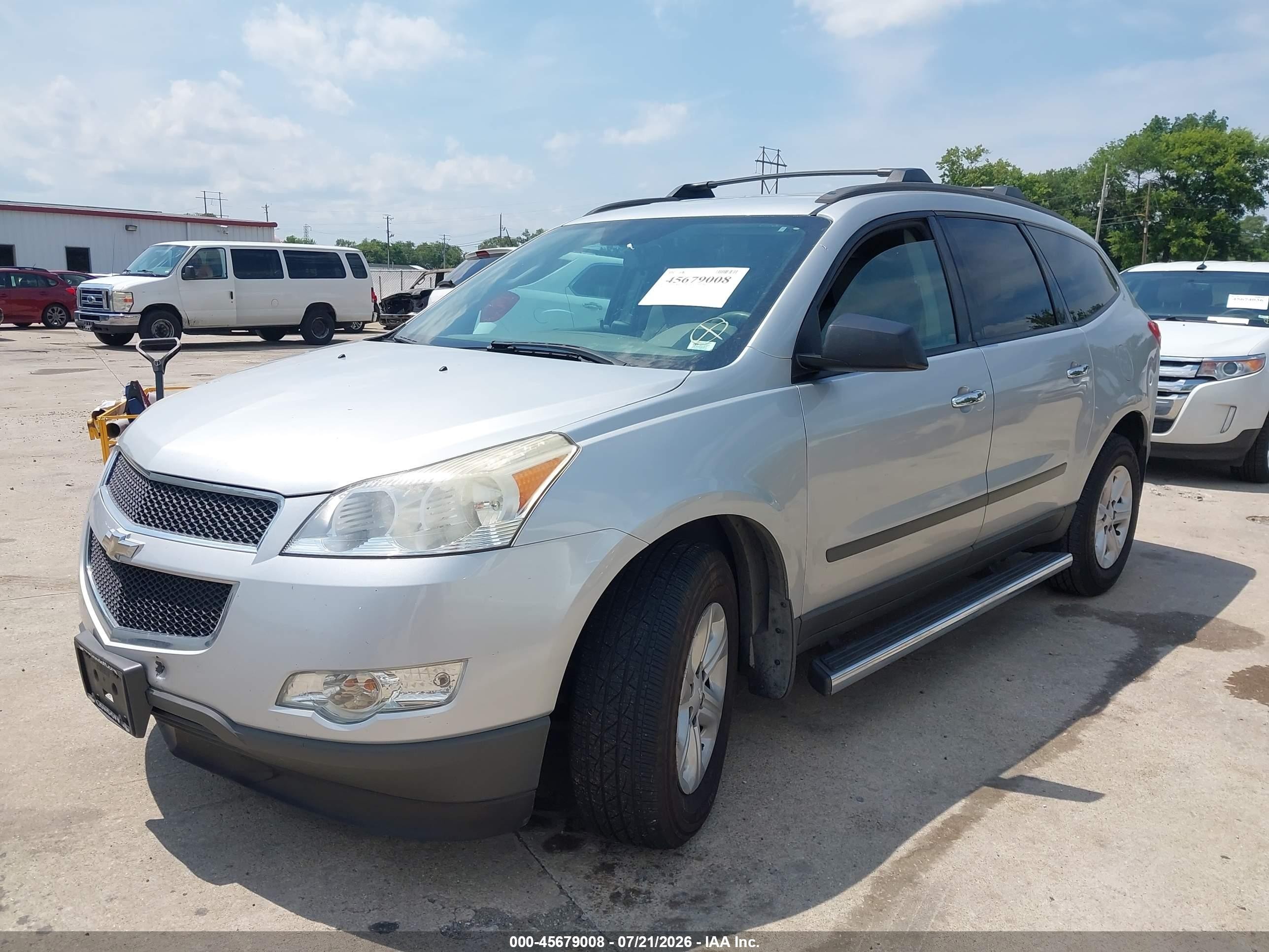2012 Chevrolet Traverse Ls Silver vin: 1GNKREED9CJ409675