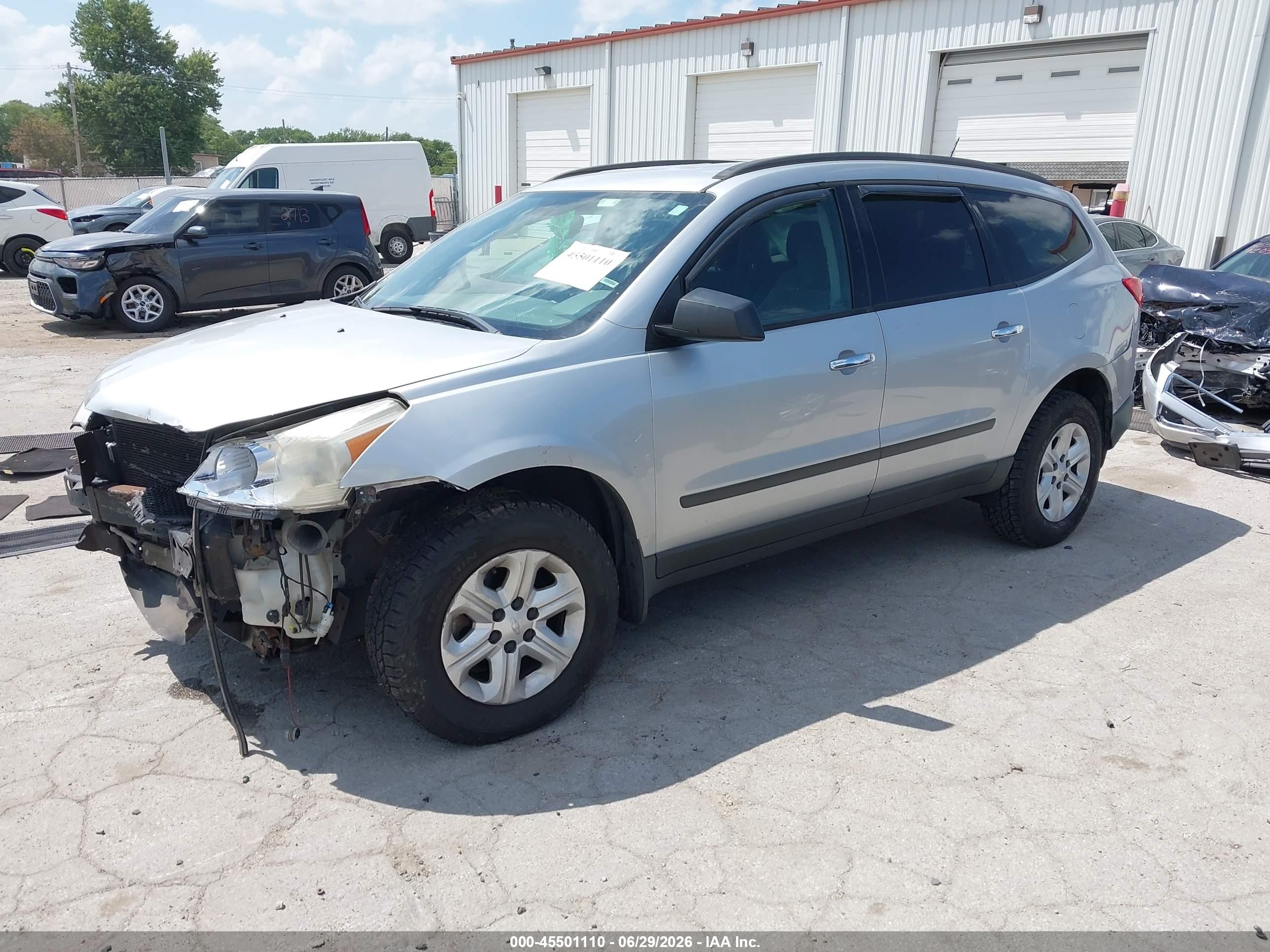 2012 Chevrolet Traverse Ls Silver vin: 1GNKRFED0CJ403284