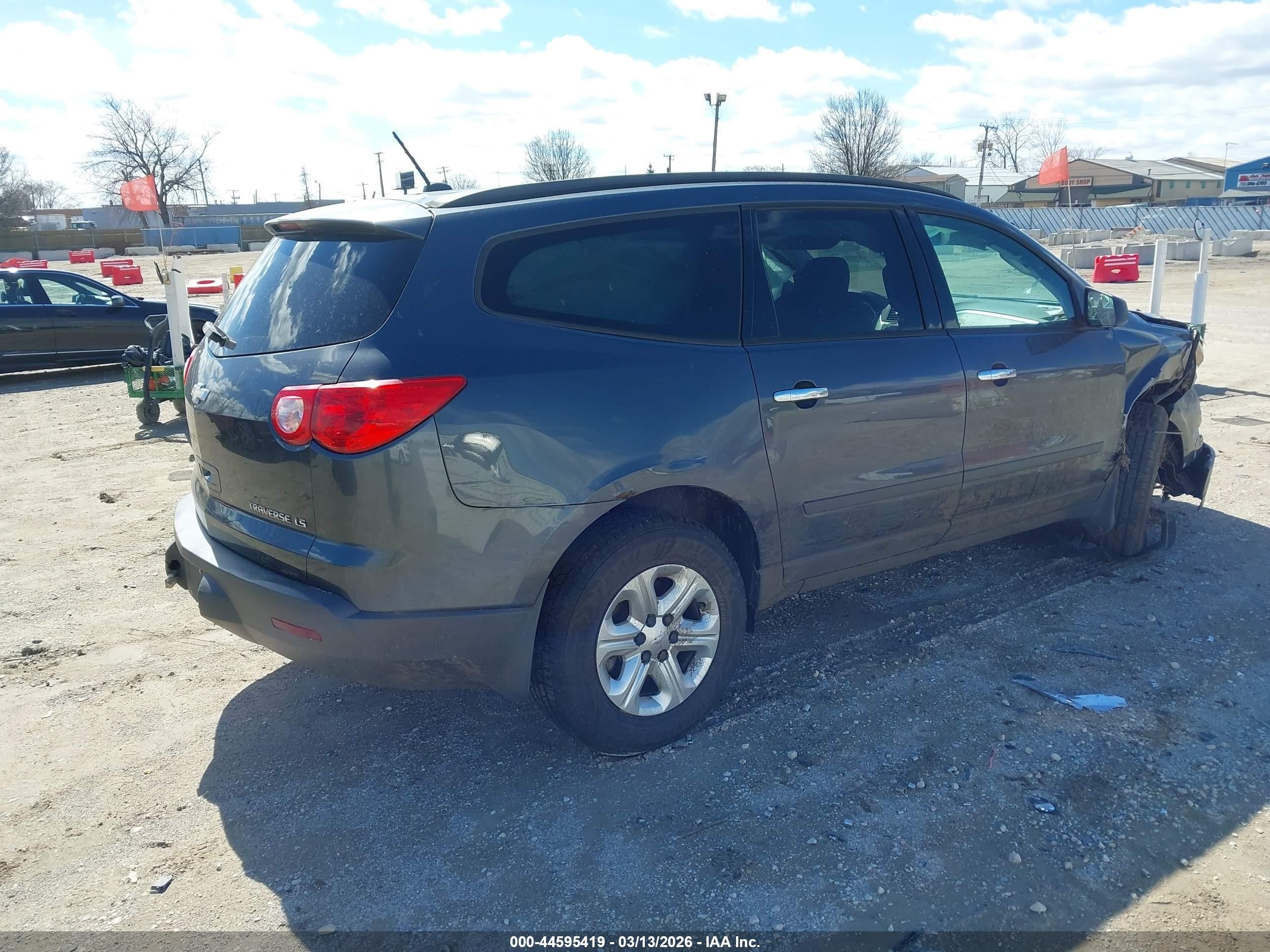 2012 Chevrolet Traverse Ls Blue vin: 1GNKRFED1CJ258952