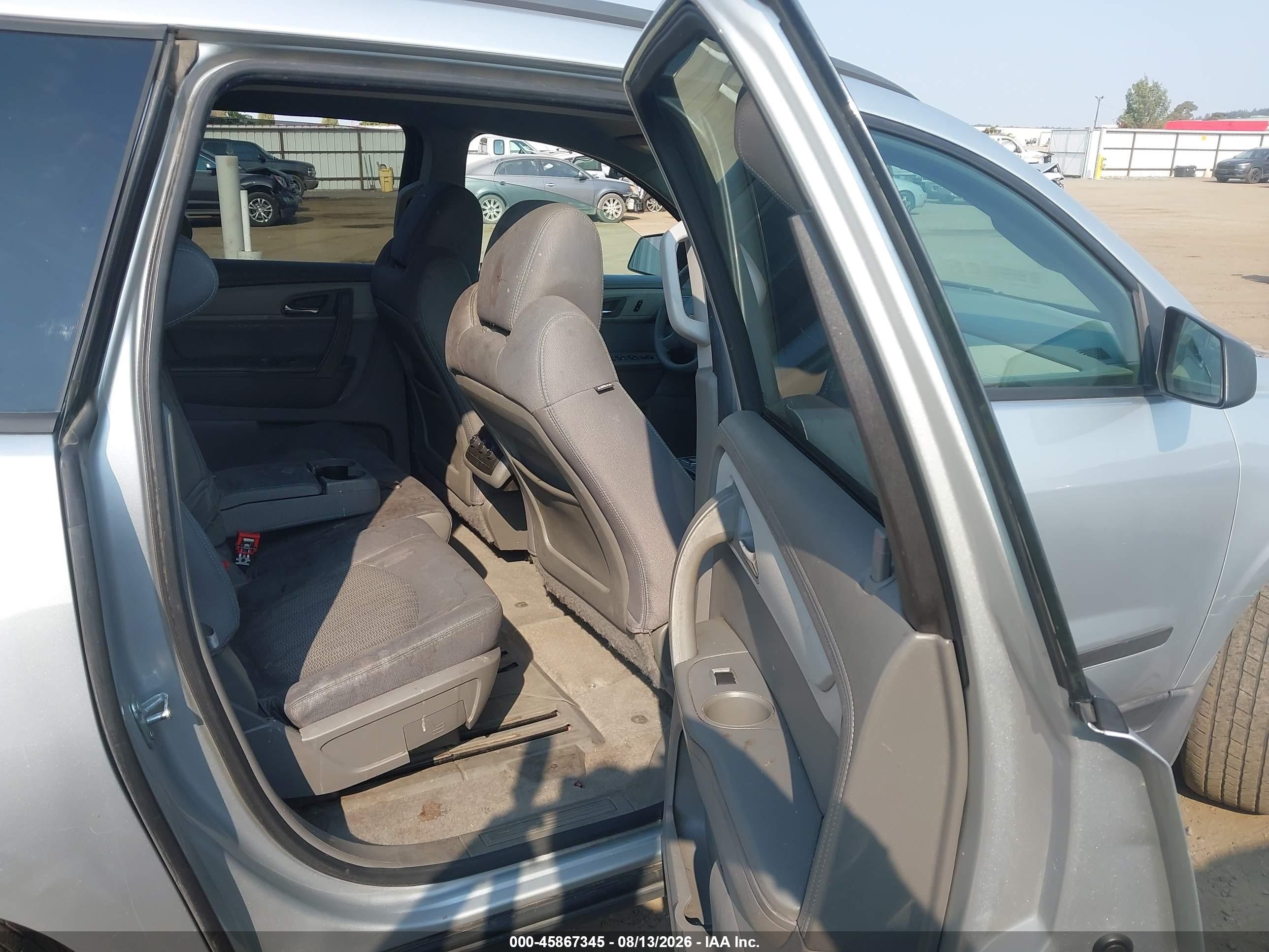 2015 Chevrolet Traverse Ls Gray vin: 1GNKRFED1FJ335436