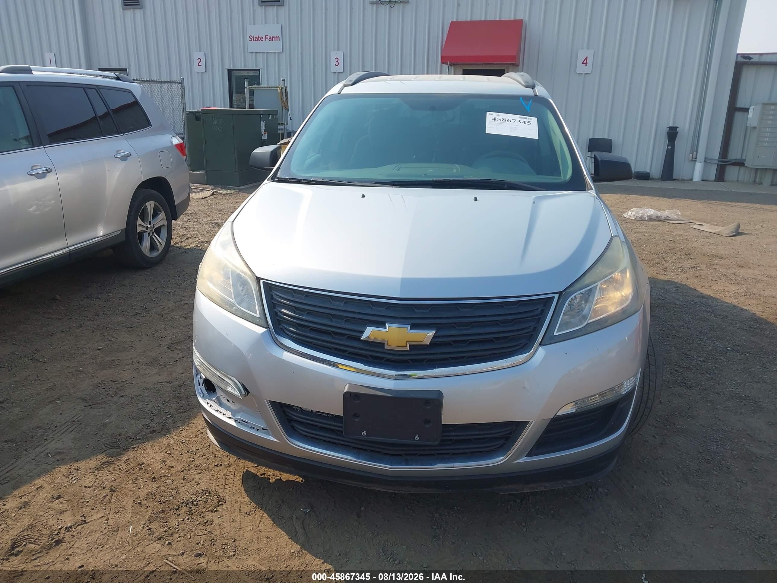 2015 Chevrolet Traverse Ls Gray vin: 1GNKRFED1FJ335436