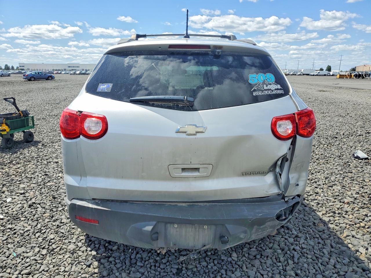 2012 Chevrolet Traverse Ls Silver vin: 1GNKRFED2CJ147035