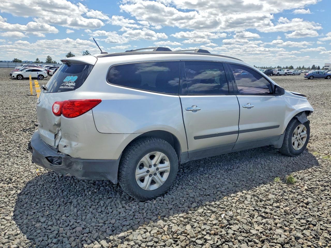2012 Chevrolet Traverse Ls Silver vin: 1GNKRFED2CJ147035