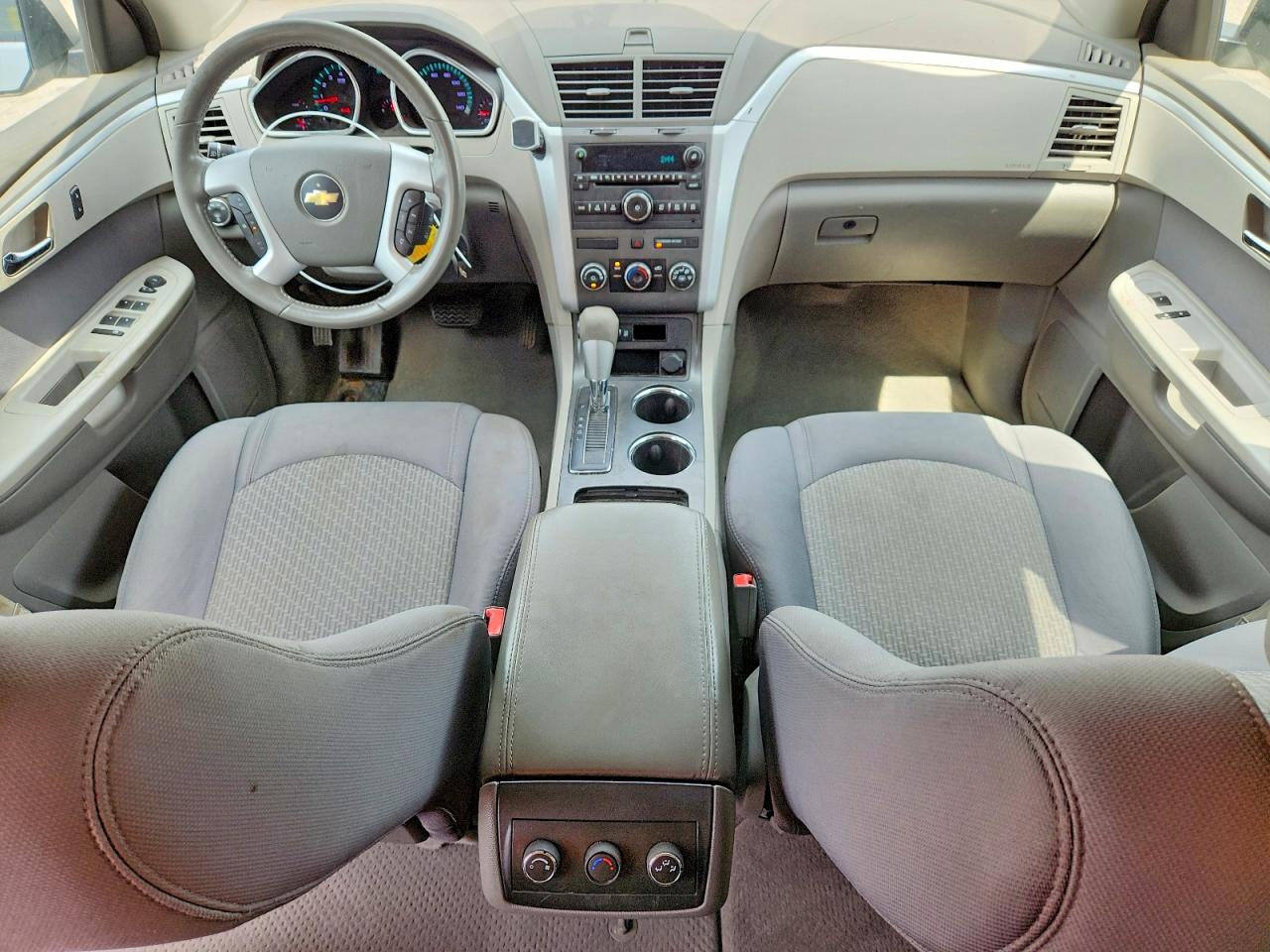 2012 Chevrolet Traverse Ls Silver vin: 1GNKRFED2CJ375391