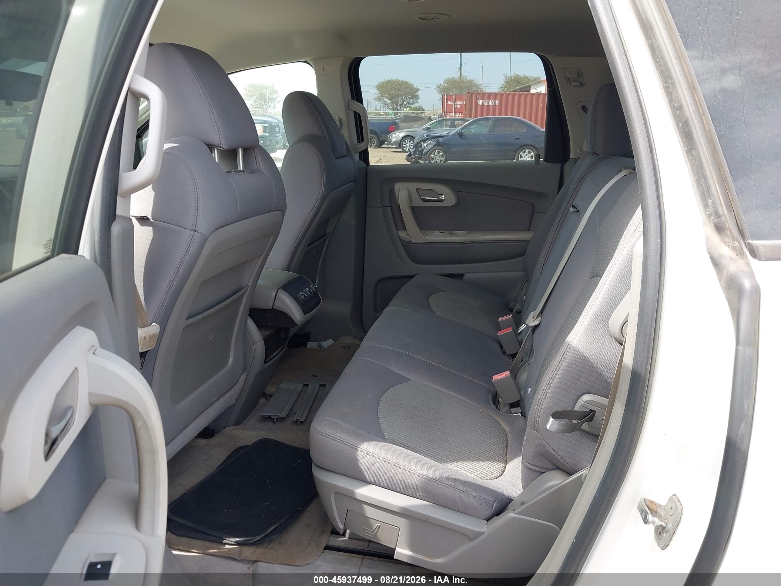 2012 Chevrolet Traverse Ls White vin: 1GNKRFED2CJ378341