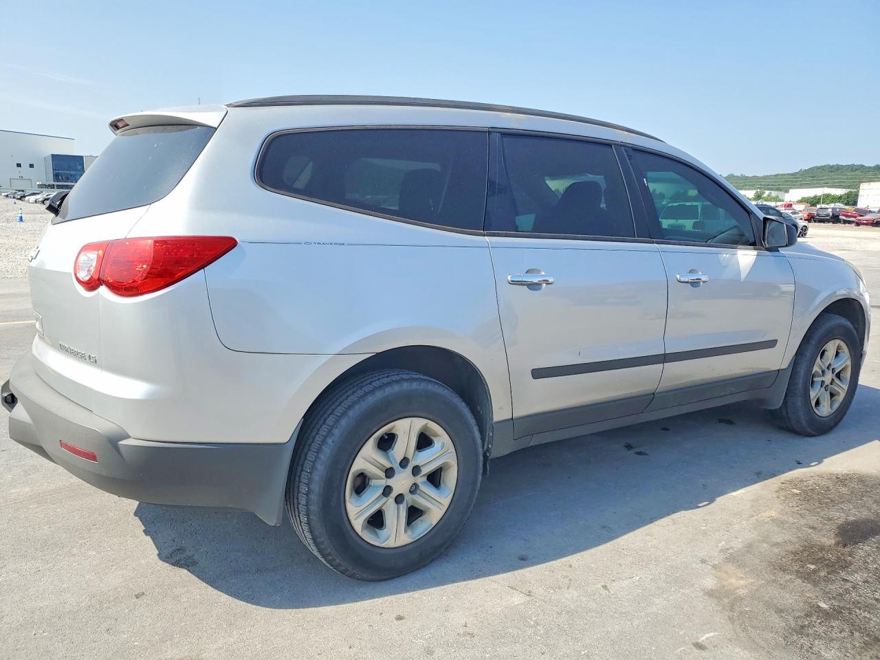 2012 Chevrolet Traverse Ls Silver vin: 1GNKRFED2CJ392496