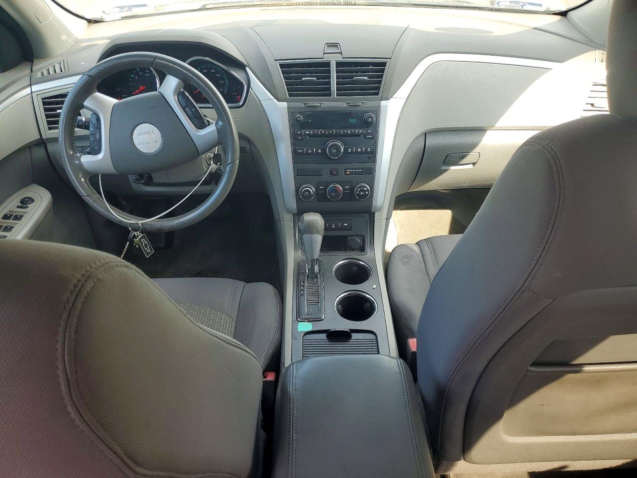 2012 Chevrolet Traverse Ls White vin: 1GNKRFED2CJ423746