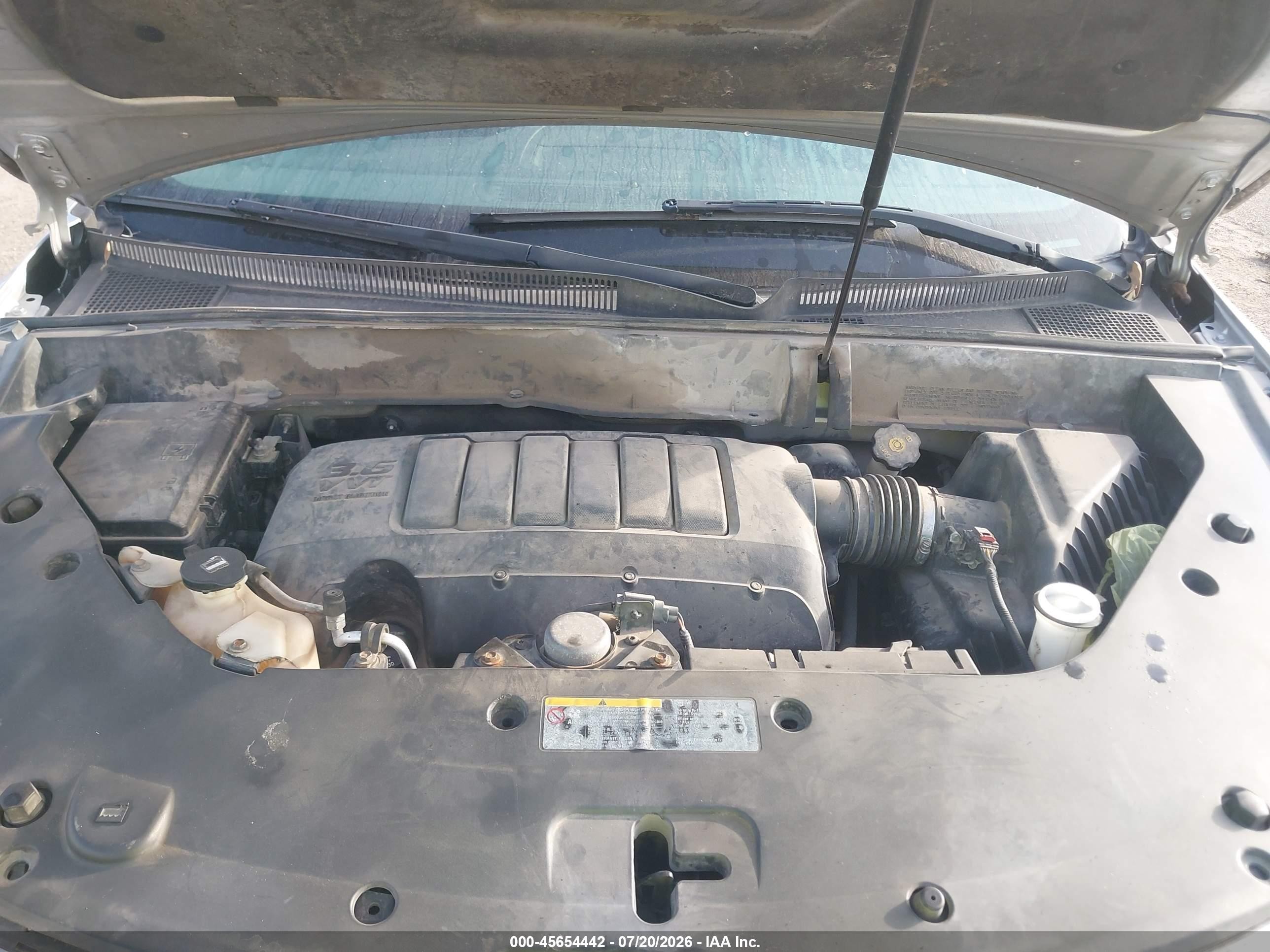 2014 Chevrolet Traverse Ls Серебряный vin: 1GNKRFED2EJ260129