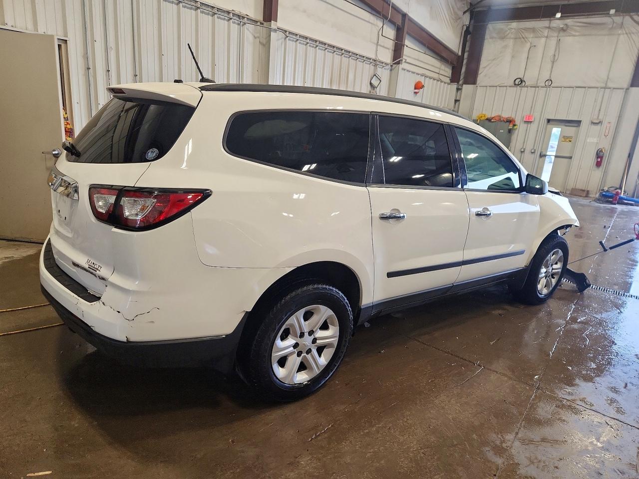 2015 Chevrolet Traverse Ls Белый vin: 1GNKRFED2FJ160467