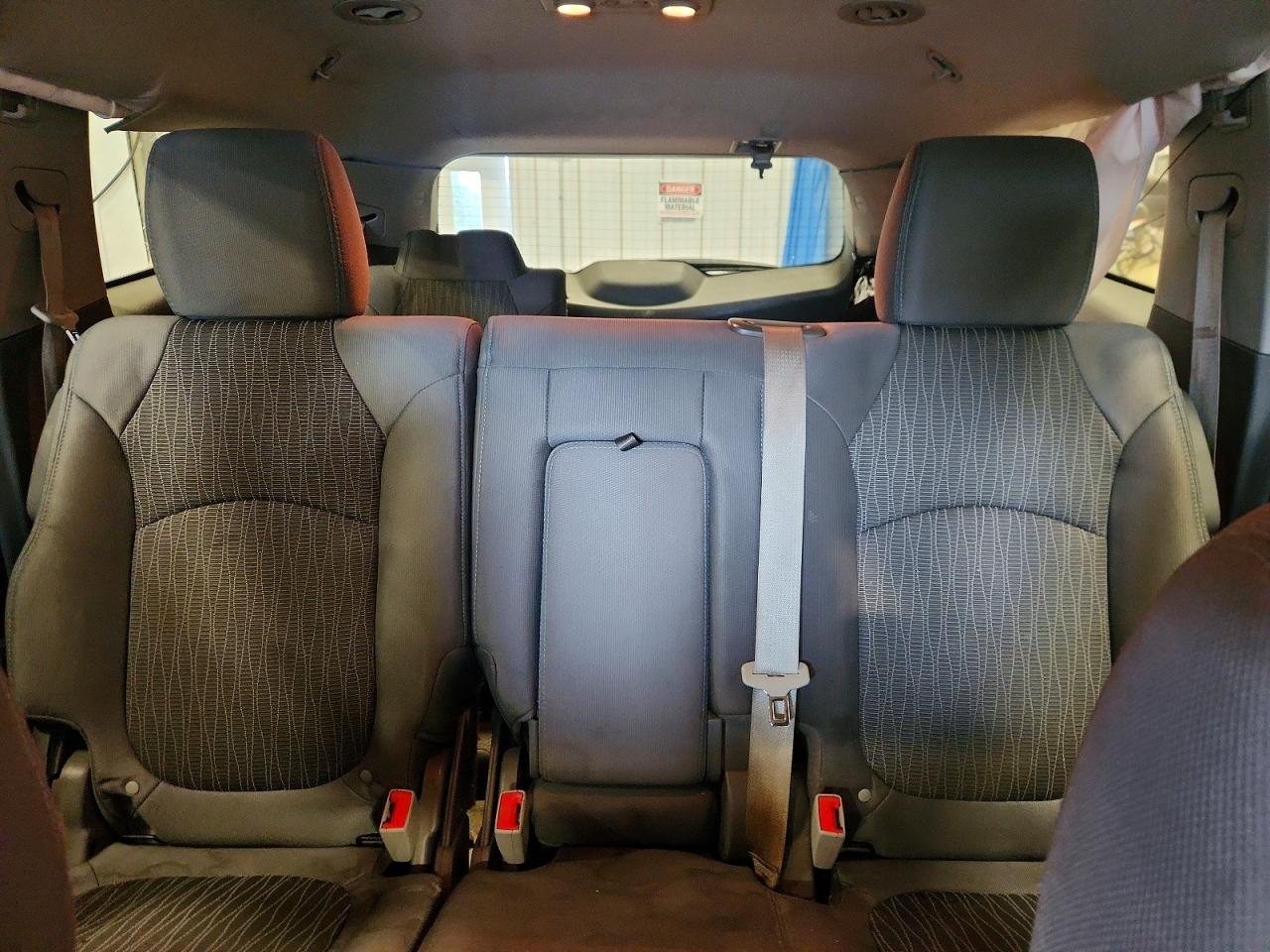 2015 Chevrolet Traverse Ls Белый vin: 1GNKRFED2FJ160467