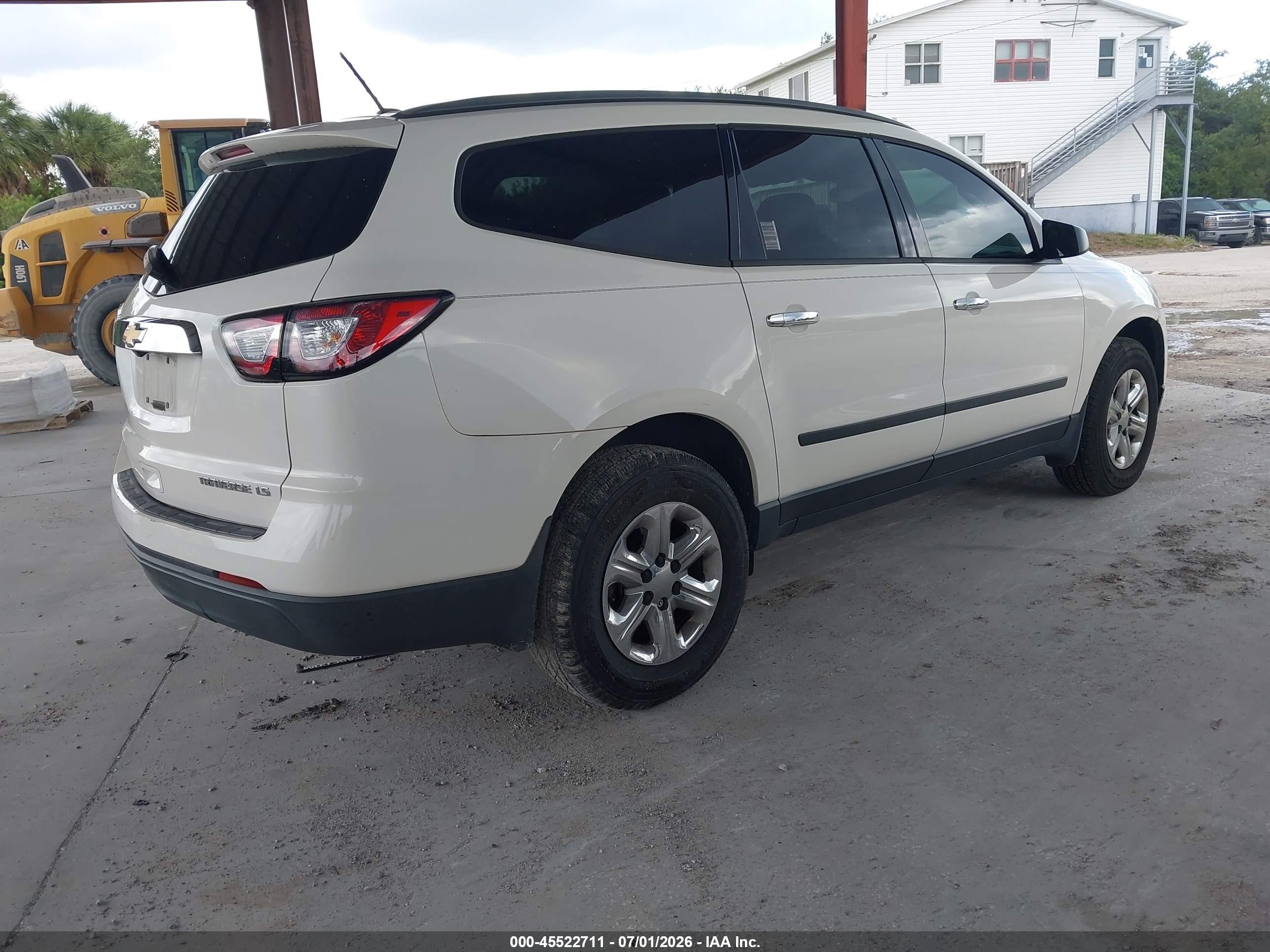 2014 Chevrolet Traverse Ls White vin: 1GNKRFED3EJ271186