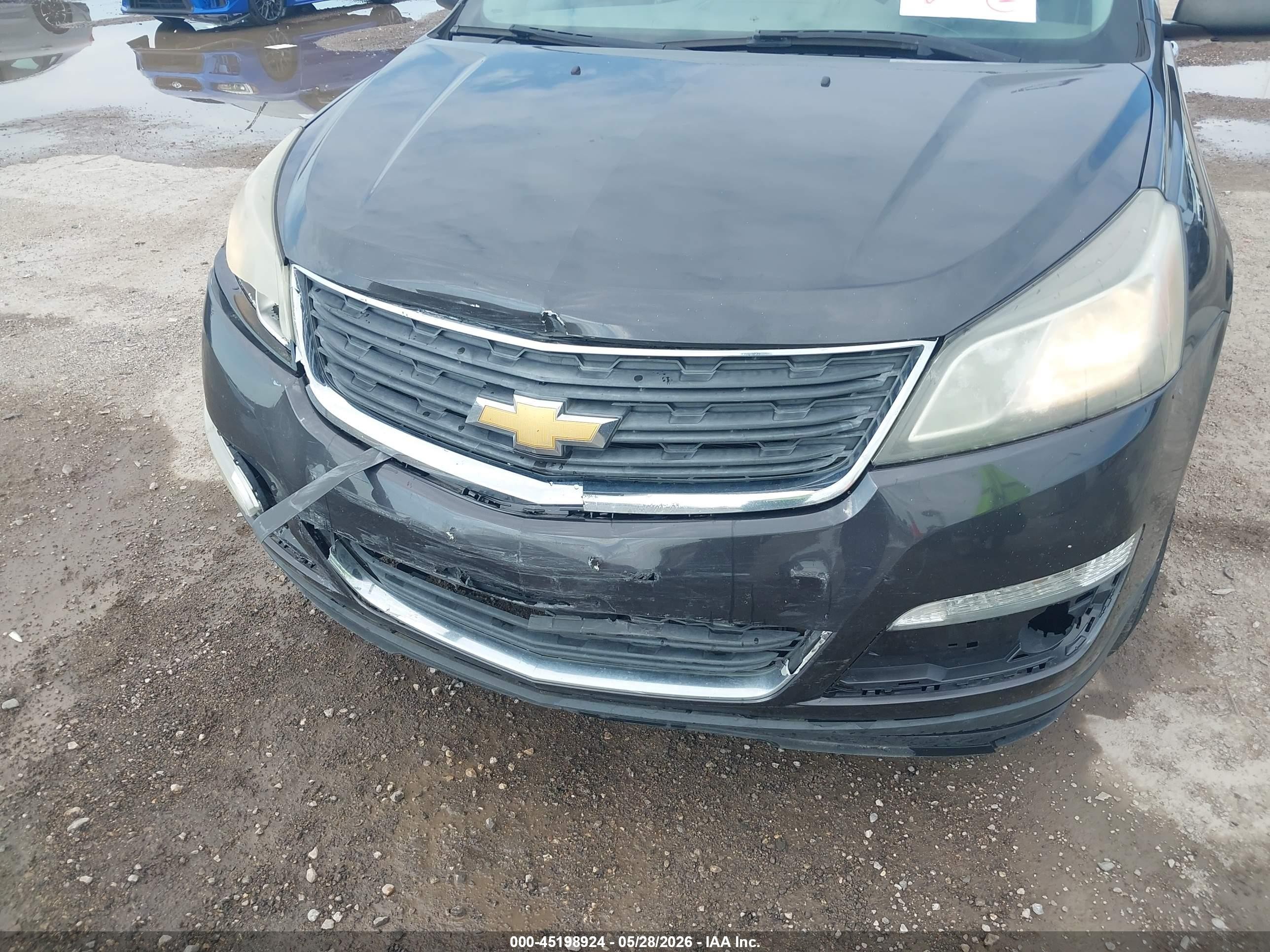 2015 Chevrolet Traverse Ls Gray vin: 1GNKRFED4FJ275152