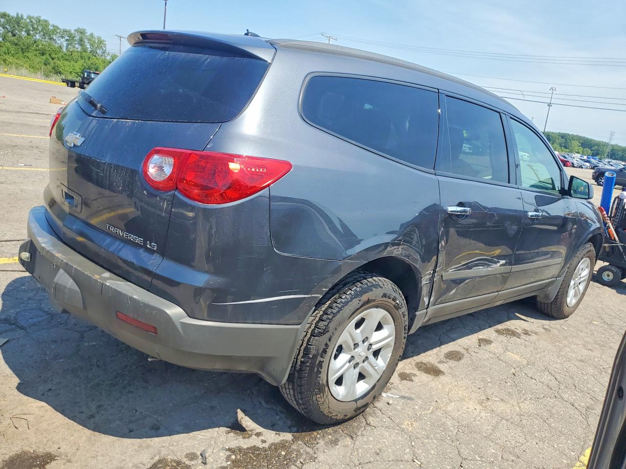 2012 Chevrolet Traverse Ls Серый vin: 1GNKRFED5CJ415656