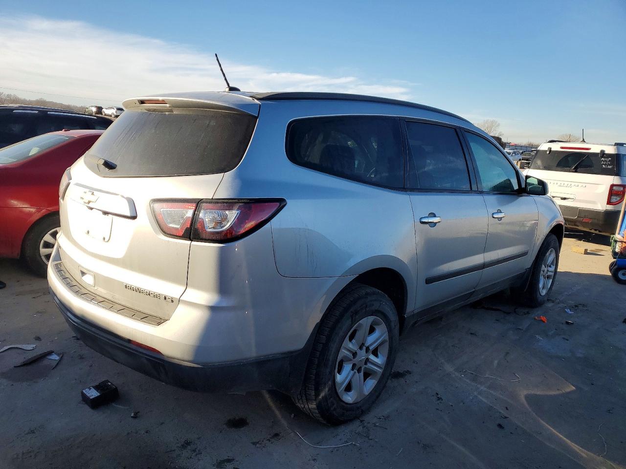 2014 Chevrolet Traverse Ls Желто-коричневый vin: 1GNKRFED7EJ337030