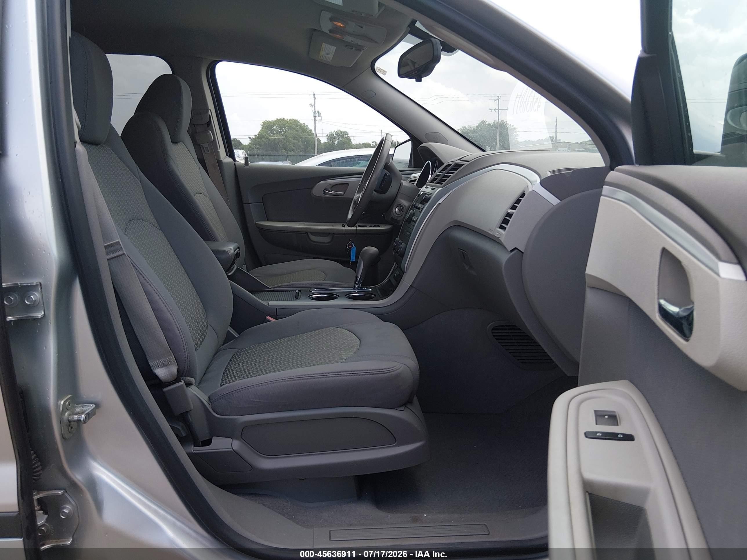 2012 Chevrolet Traverse Ls Gray vin: 1GNKRFED8CJ274730