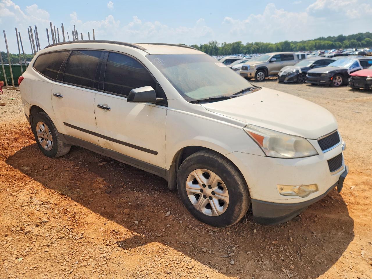 2012 Chevrolet Traverse Ls White vin: 1GNKRFED9CJ306892