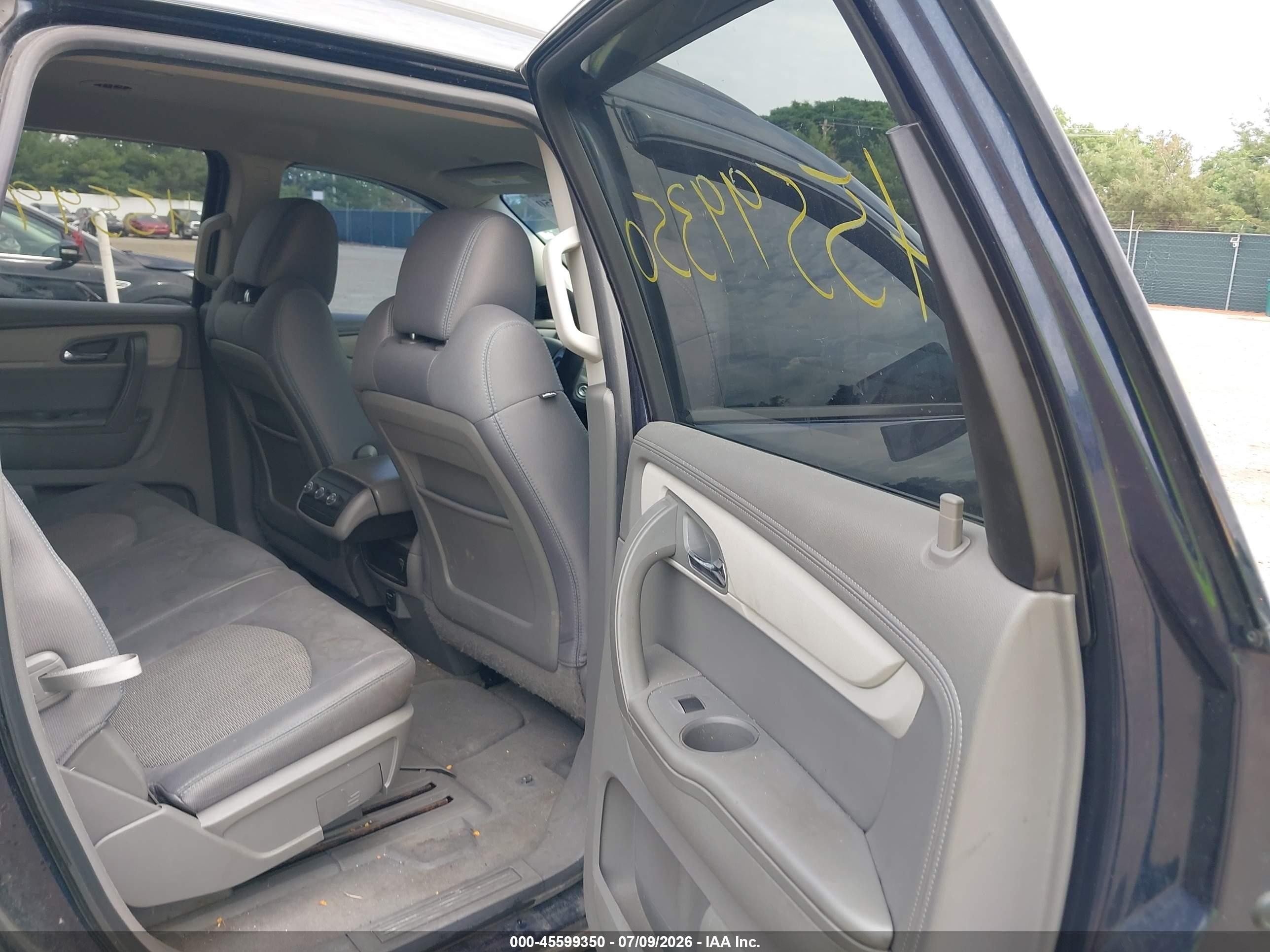 2015 Chevrolet Traverse Ls Dark Blue vin: 1GNKRFED9FJ182563