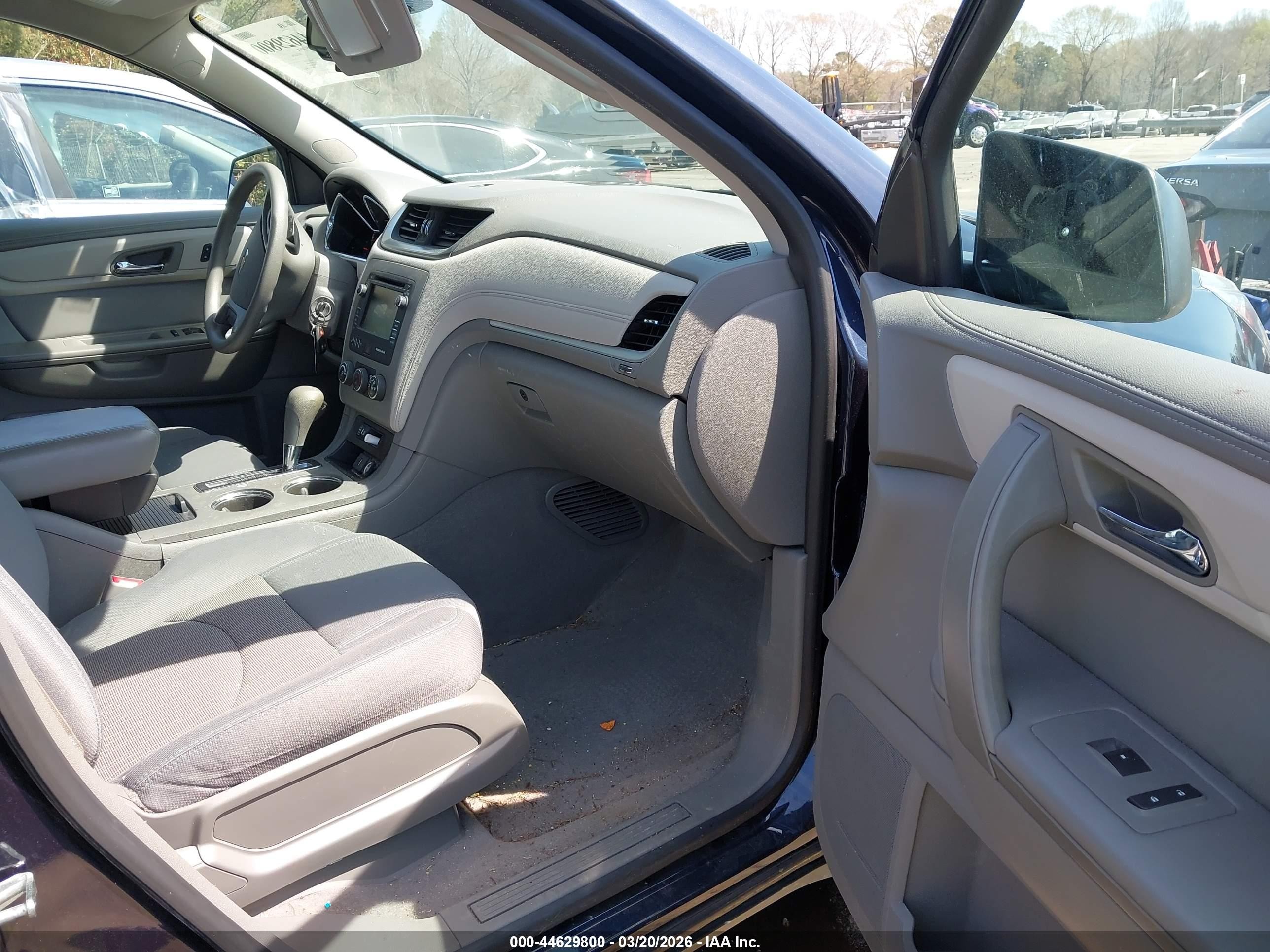 2015 Chevrolet Traverse Ls Dark Blue vin: 1GNKRFKD1FJ306538