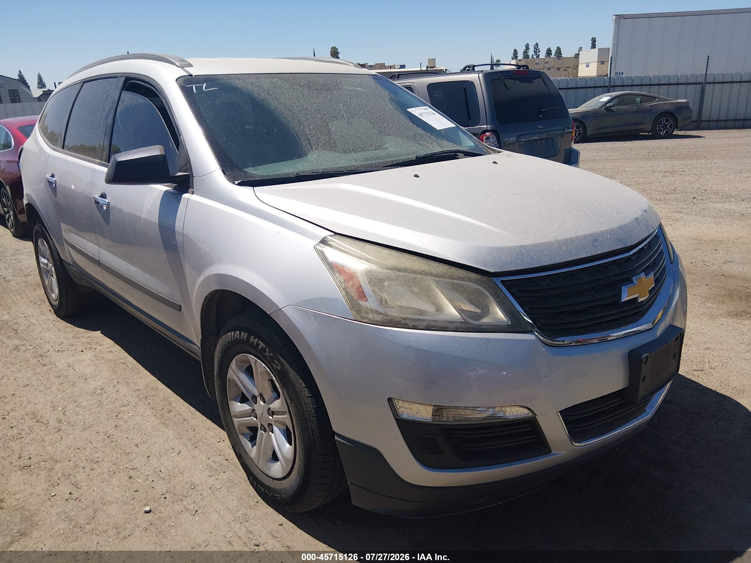 2015 Chevrolet Traverse Ls Silver vin: 1GNKRFKD2FJ243482