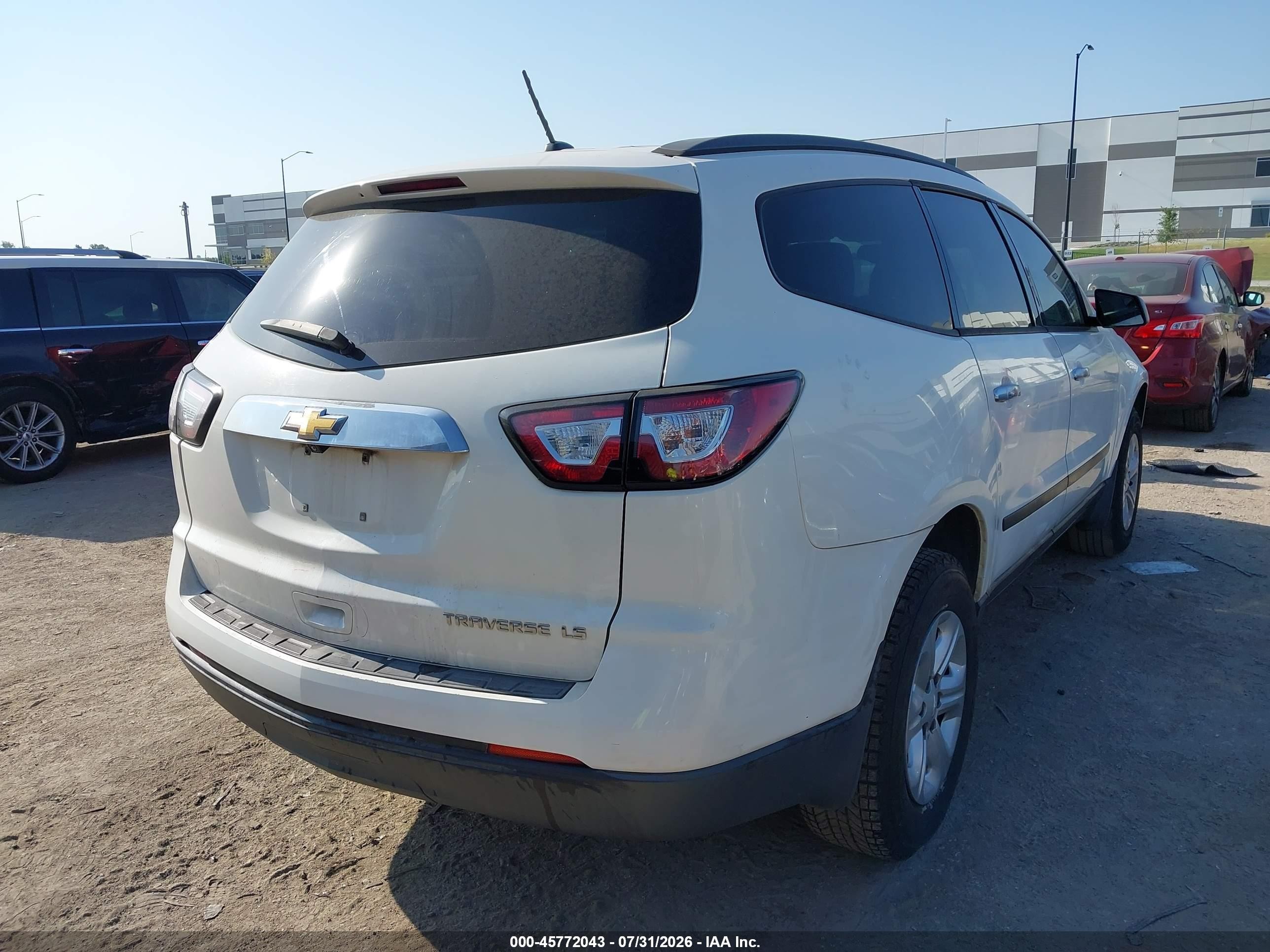 2014 Chevrolet Traverse Ls White vin: 1GNKRFKD8EJ277599