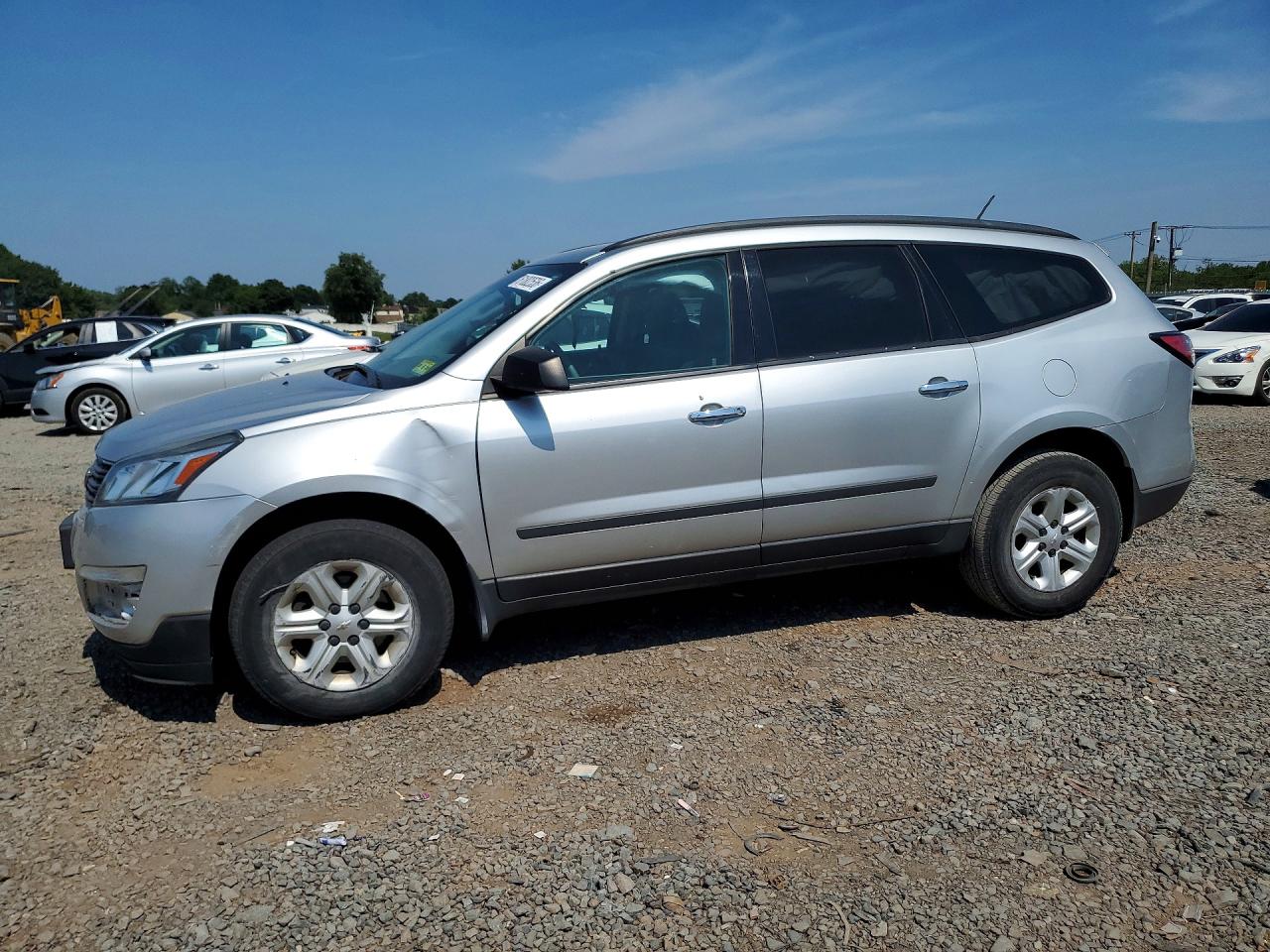 2015 Chevrolet Traverse Ls Silver vin: 1GNKRFKD8FJ285624