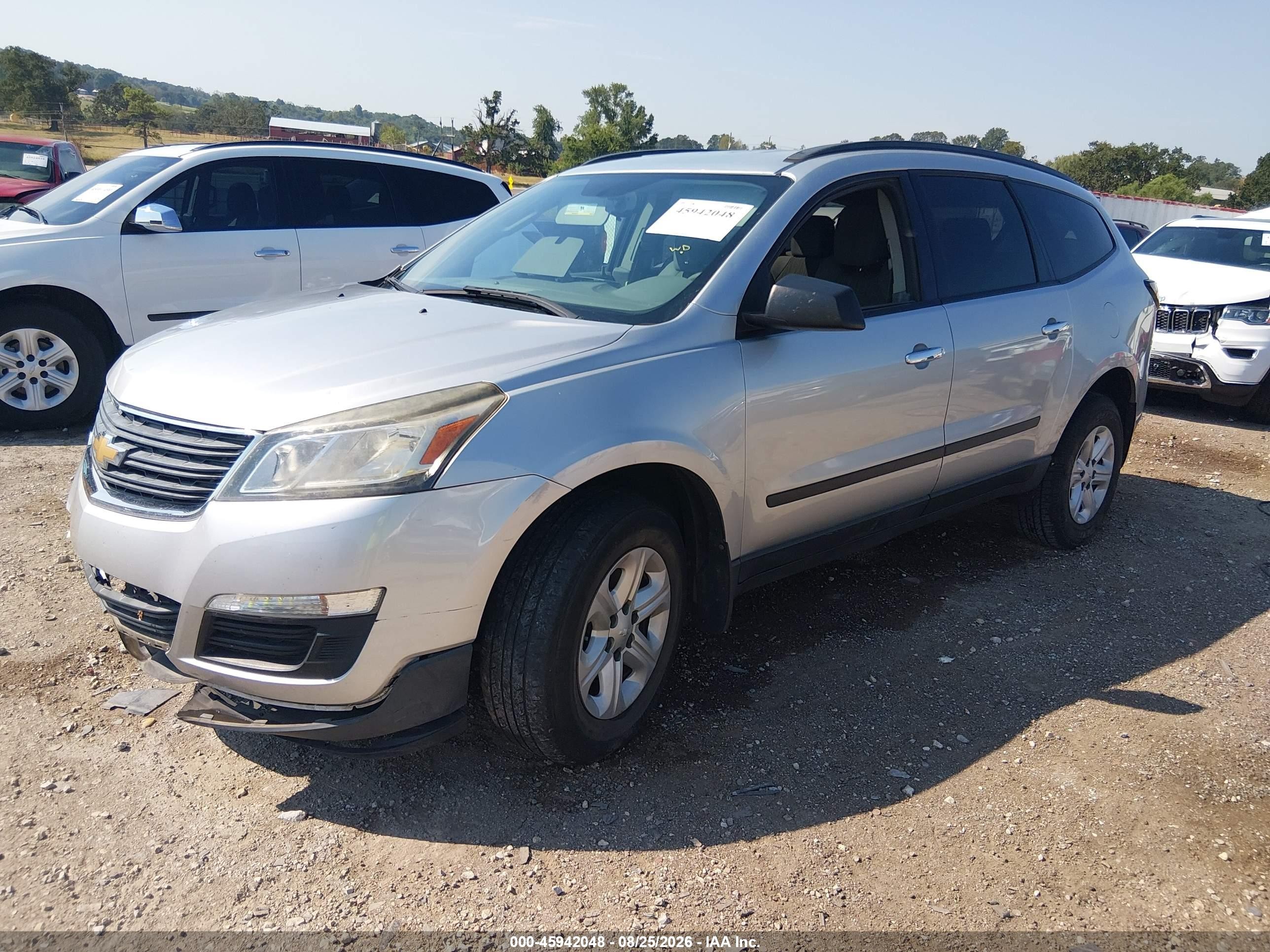 2015 Chevrolet Traverse Ls Silver vin: 1GNKRFKD8FJ343909