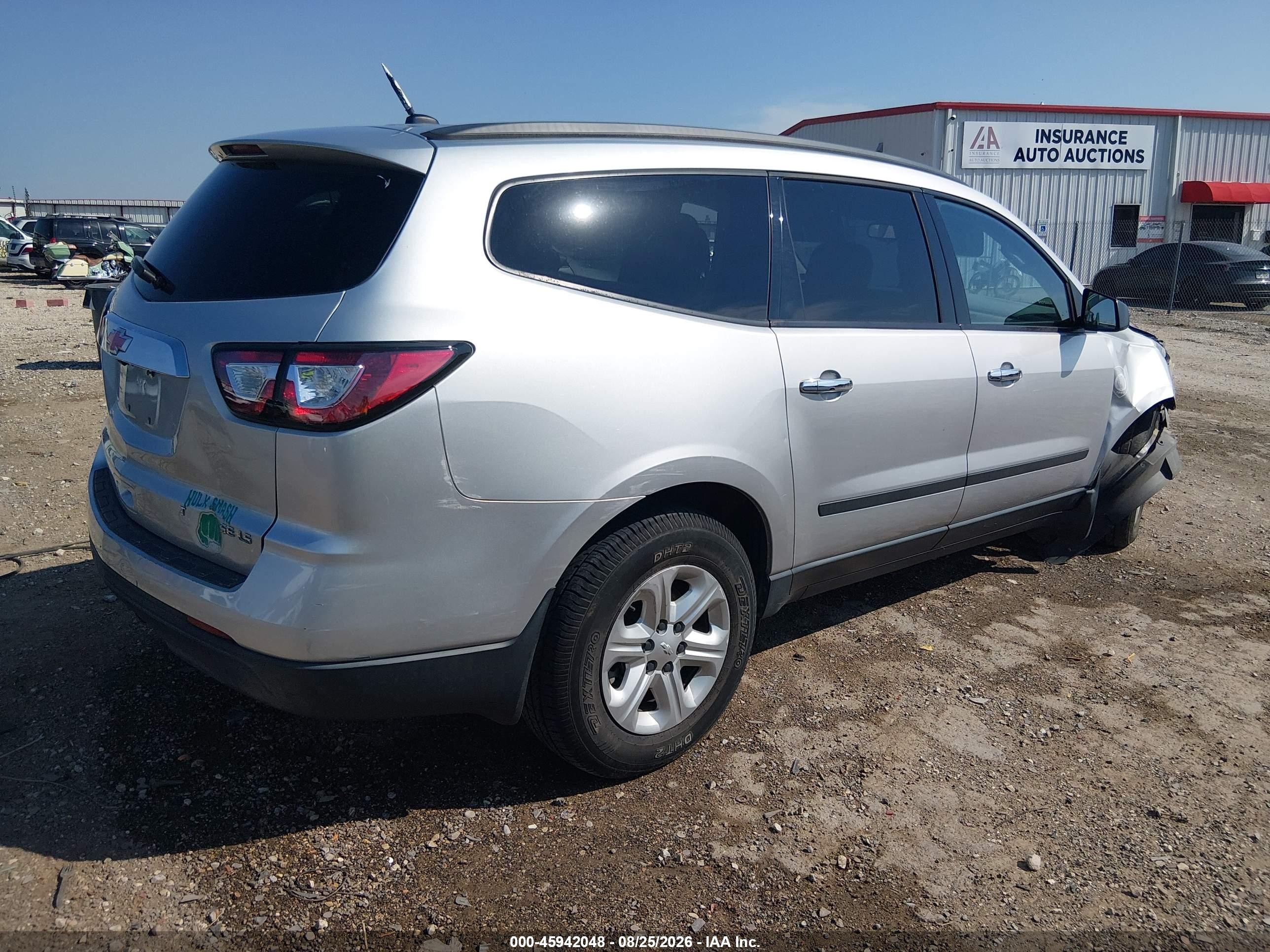 2015 Chevrolet Traverse Ls Silver vin: 1GNKRFKD8FJ343909