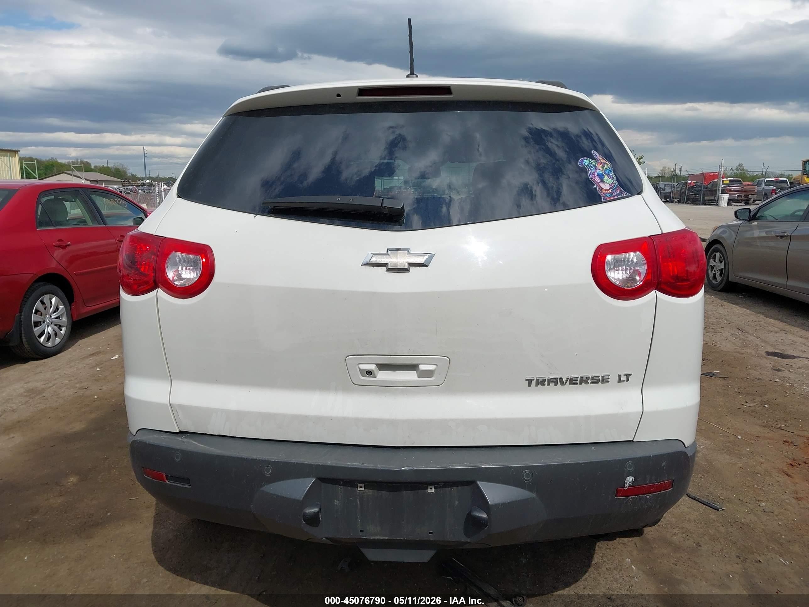 2011 Chevrolet Traverse 1lt White vin: 1GNKRGED0BJ409557