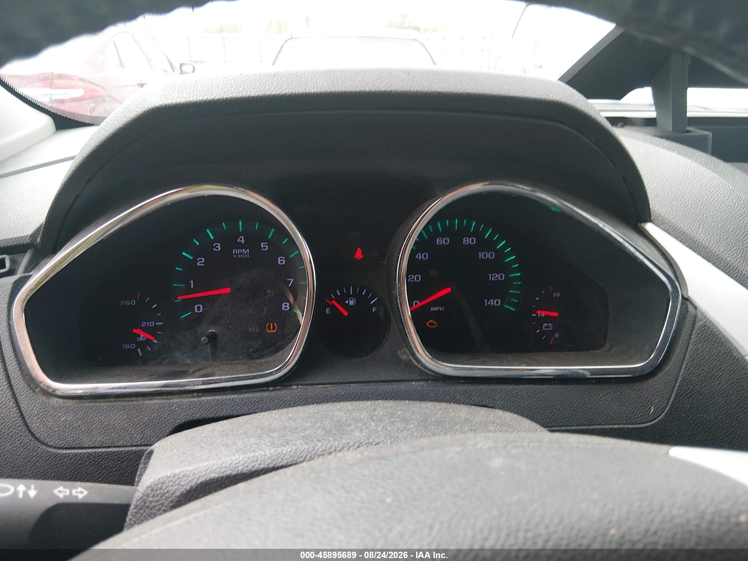 2011 Chevrolet Traverse Lt W/1lt White vin: 1GNKRGED0BJ419697