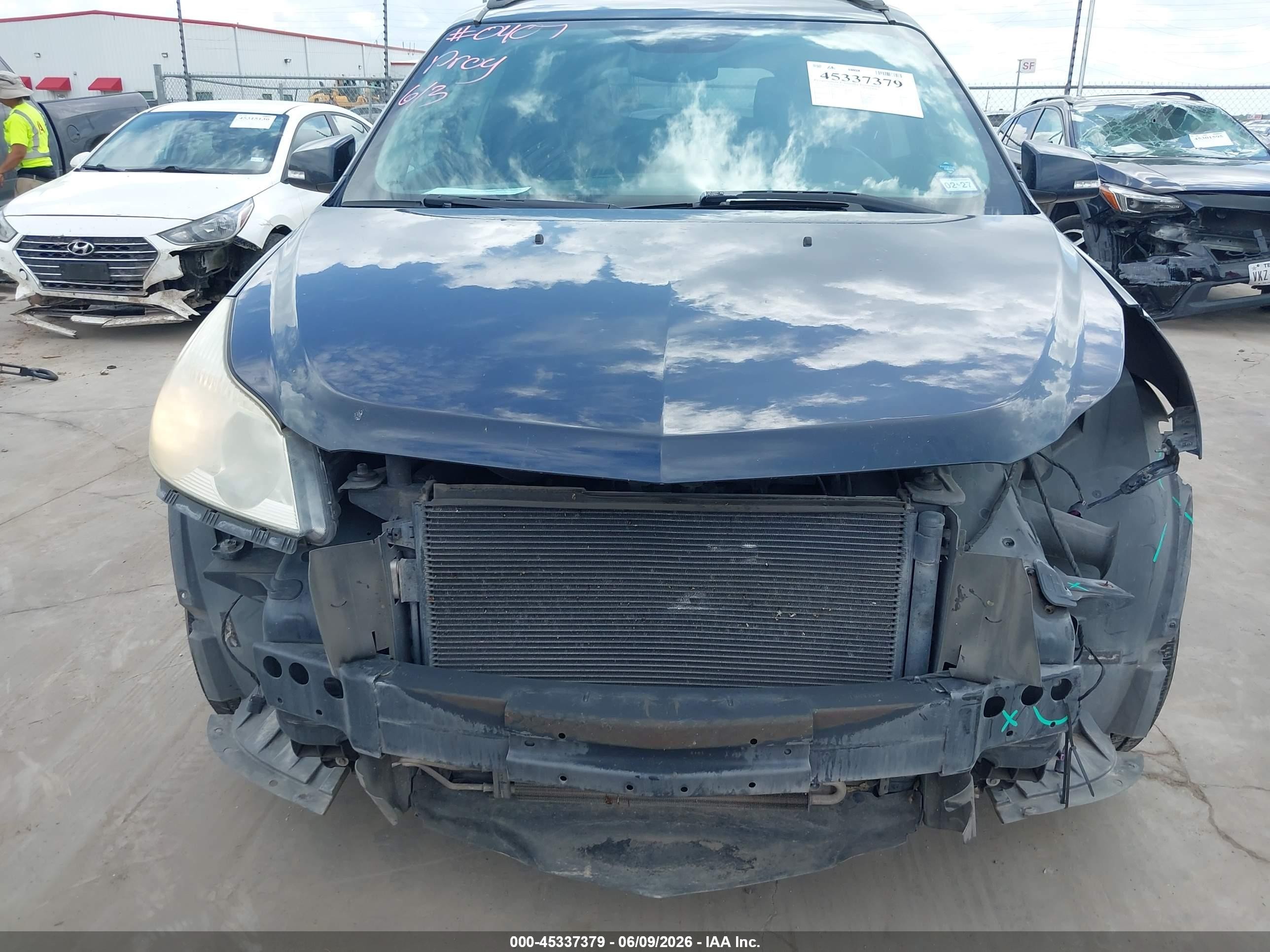 2011 Chevrolet Traverse 1lt Dark Blue vin: 1GNKRGED2BJ172523