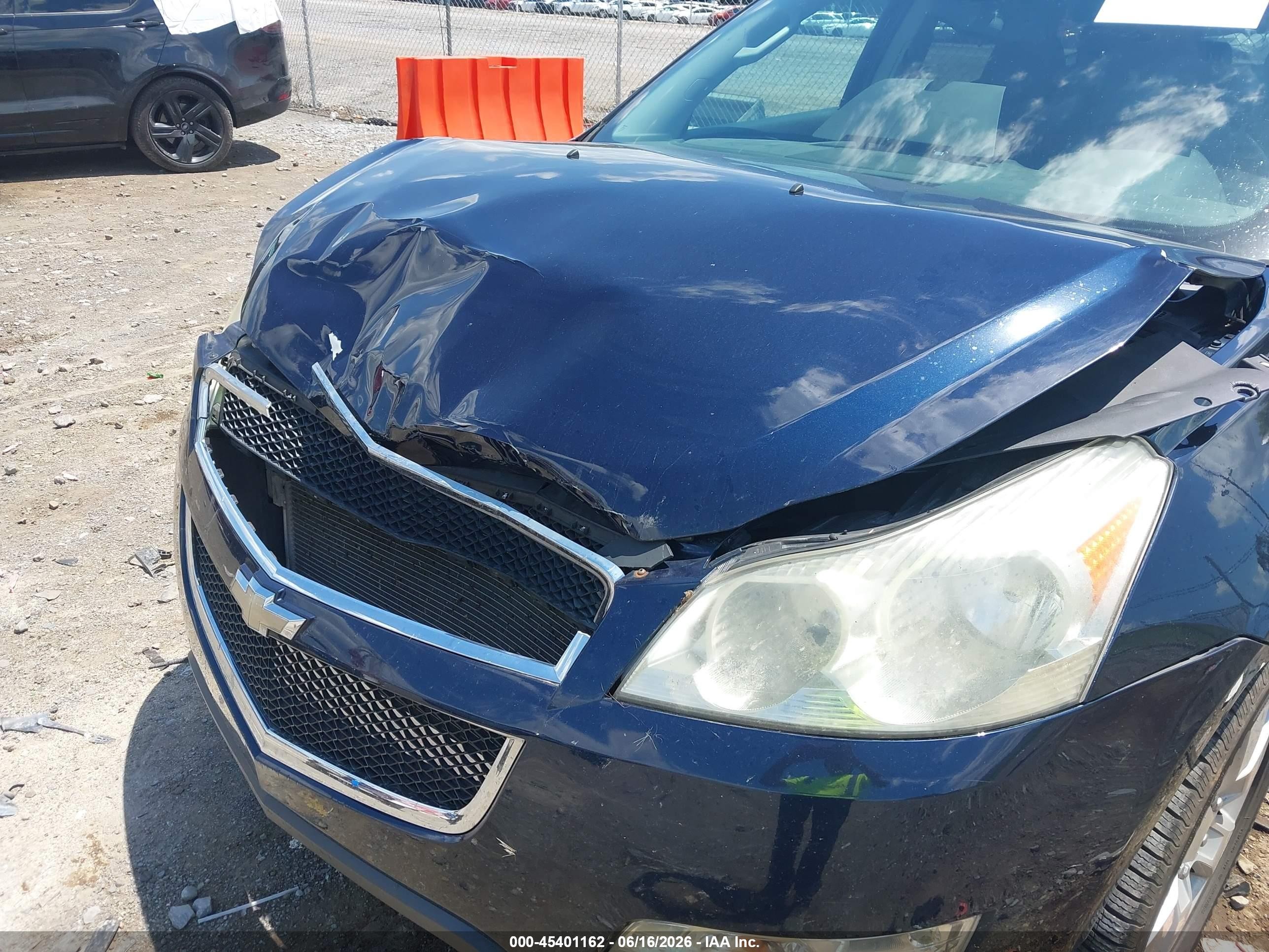 2011 Chevrolet Traverse Lt W/1lt Blue vin: 1GNKRGED2BJ406935