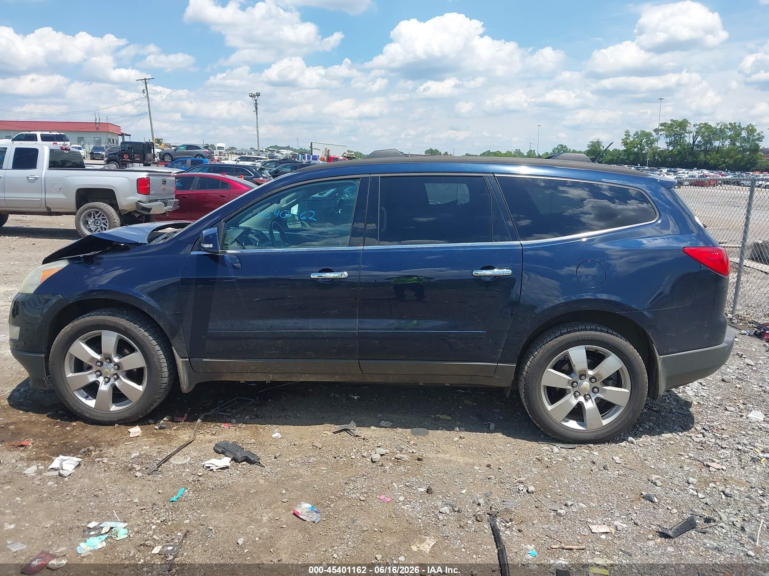 2011 Chevrolet Traverse Lt W/1lt Blue vin: 1GNKRGED2BJ406935